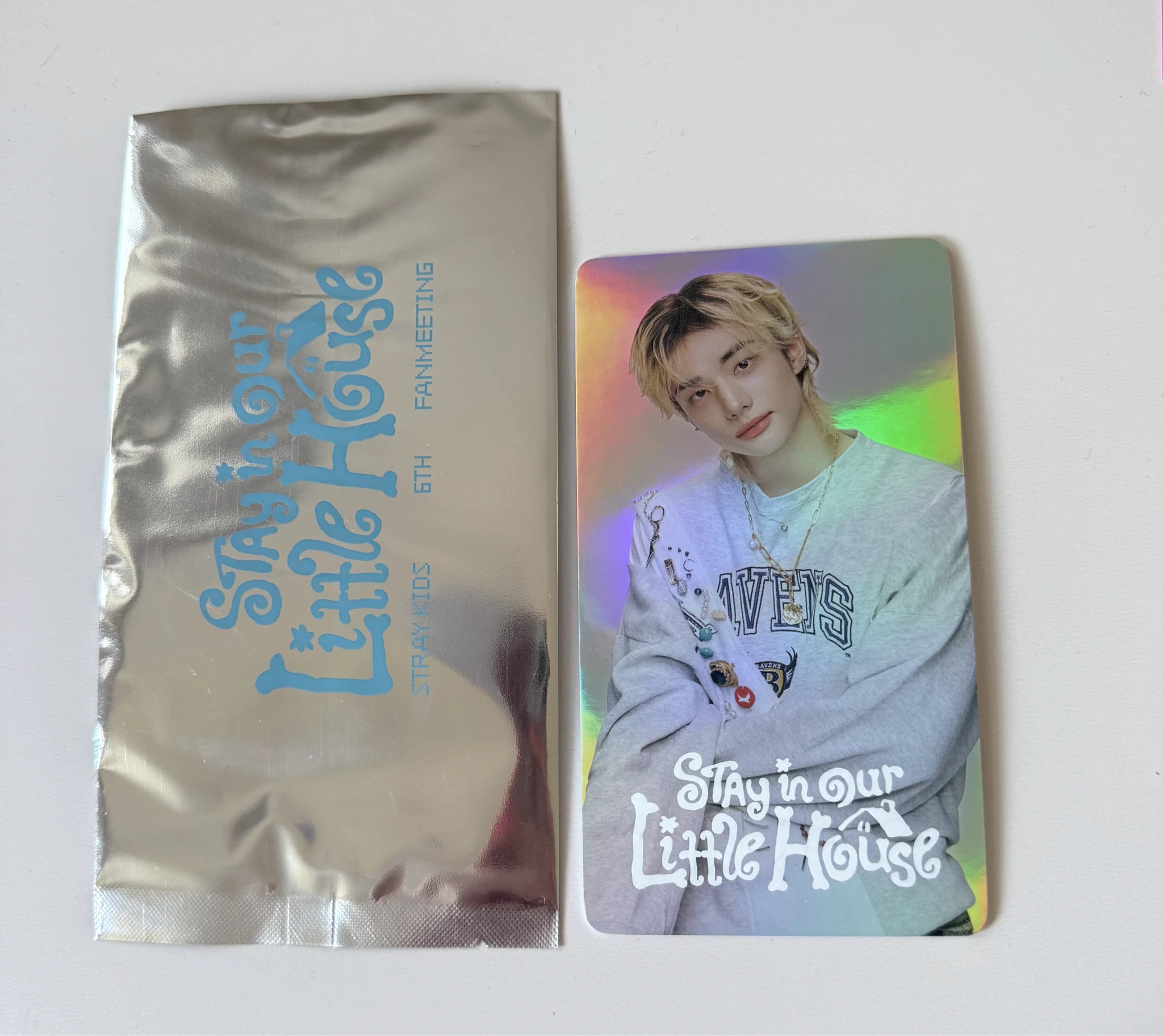 Stray Kids Hyunjin Stray Kids - Hyunjin - 6th Fanmeeting - STAY in Our Little House Event non-standard size trading card holographic (hologram) listing photo 1