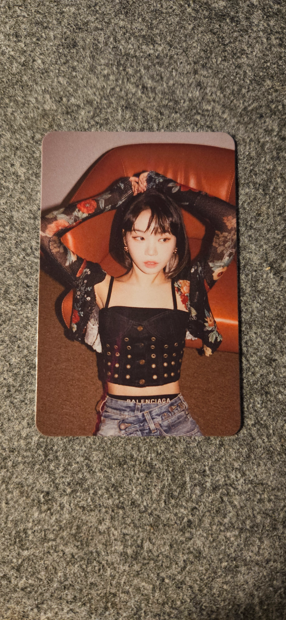LE SSERAFIM Kim Chaewon LE SSERAFIM - Kim Chaewon - ANTIFRAGILE Album pob (pre-order benefit) synnara holographic (hologram) standard version listing photo 1
