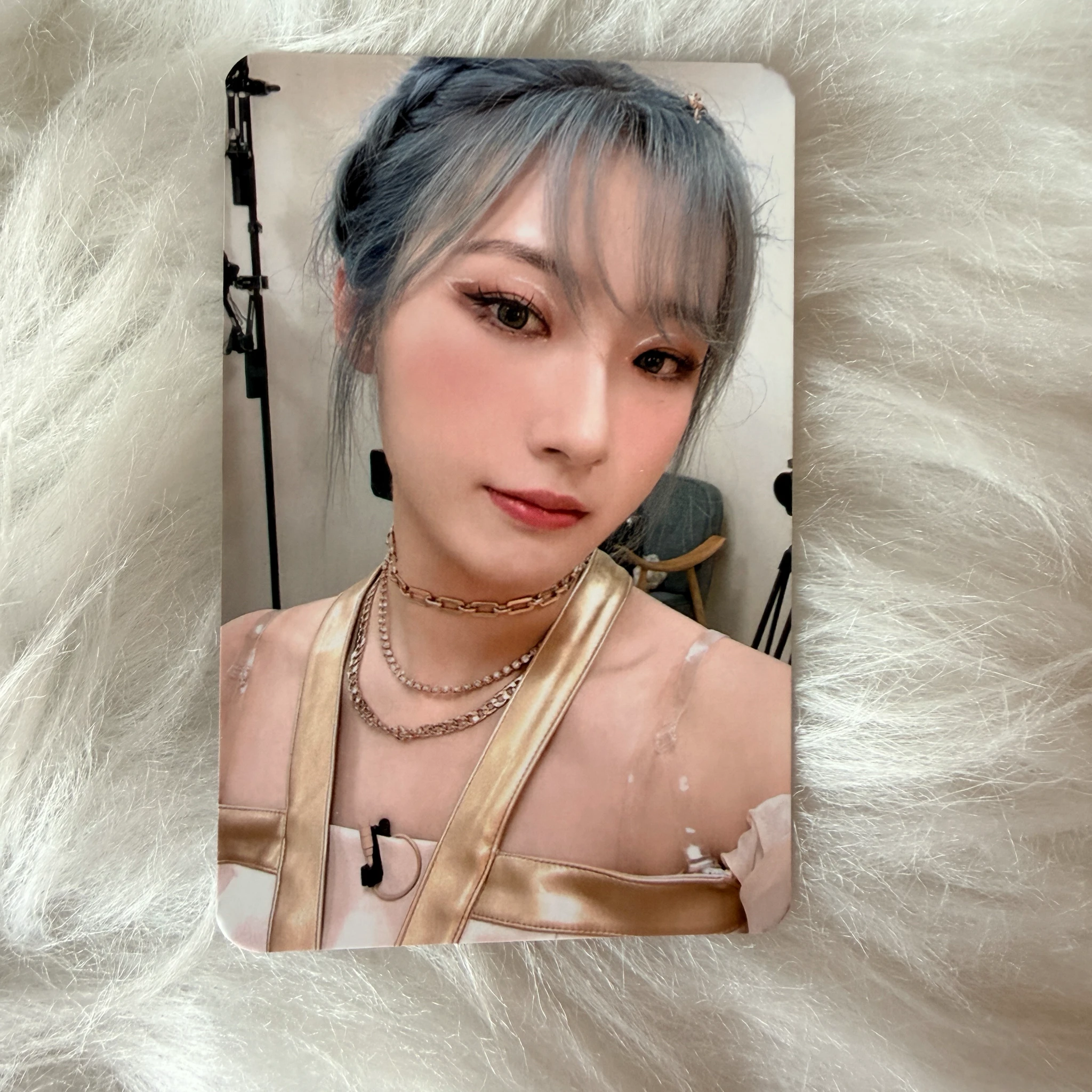 LOONA HaSeul LOONA - Haseul - 2022 1st World Tour LOONATHEWORLD Event merch photocard photo set listing photo 1