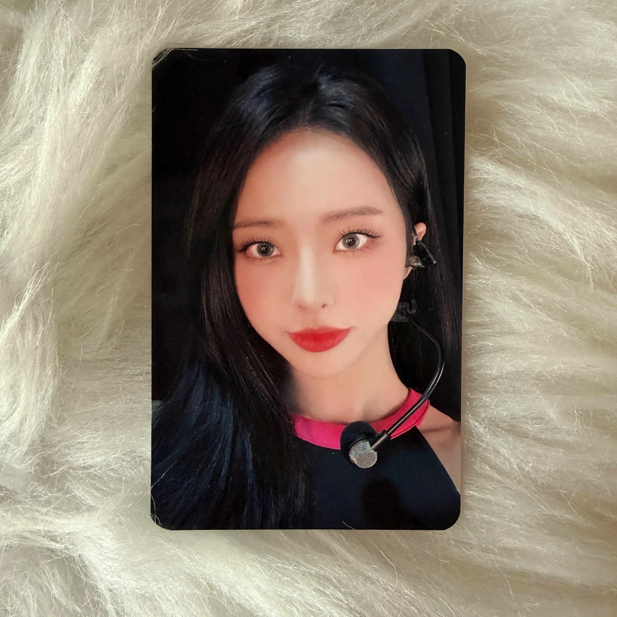 LOONA ViVi LOONA - ViVi - 2022 1st World Tour LOONATHEWORLD Event mymusictaste (mmt) trading card photocard set listing photo 1