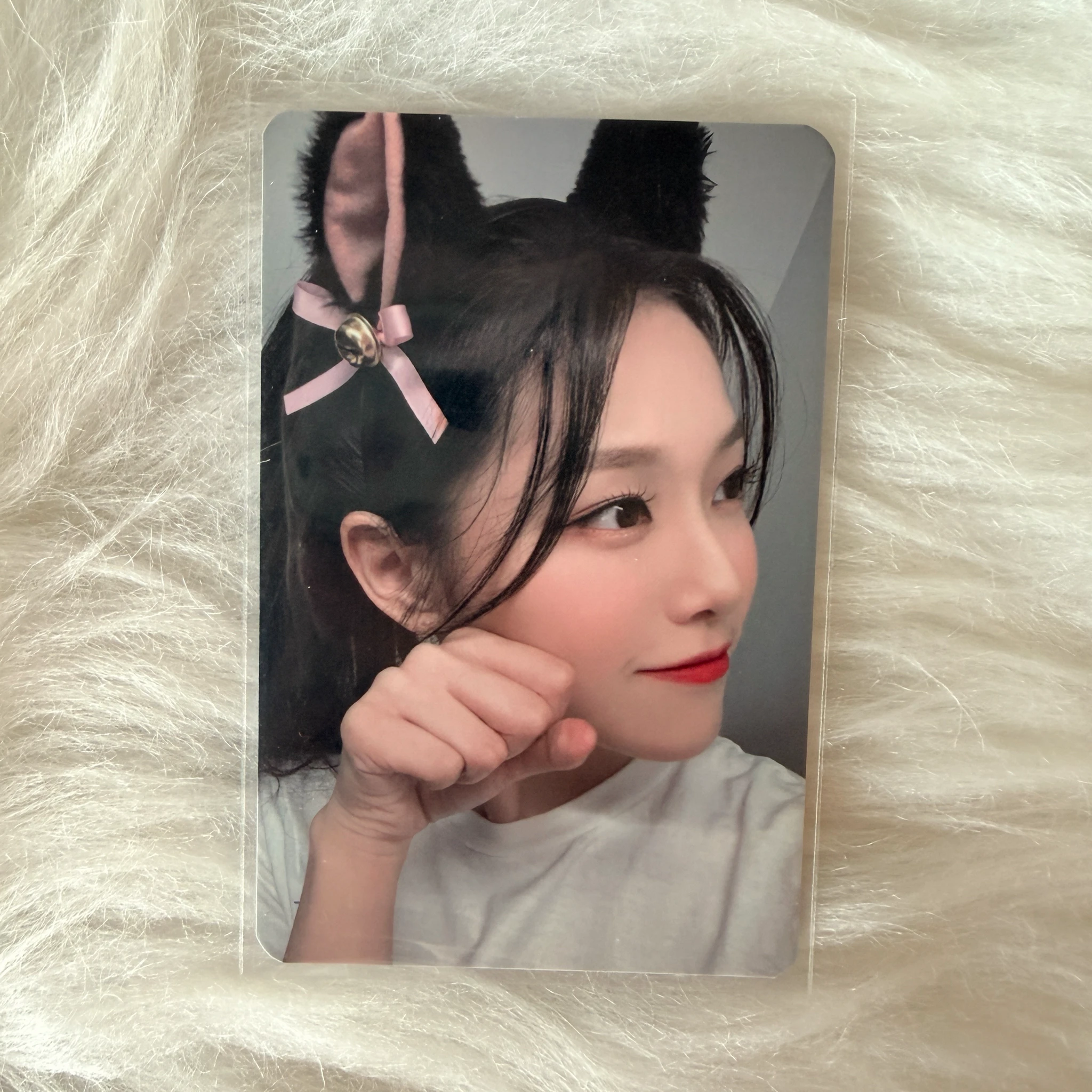 LOONA HyunJin LOONA - HyunJin - 2022 1st World Tour LOONATHEWORLD Event mymusictaste (mmt) trading card photocard set listing photo 1