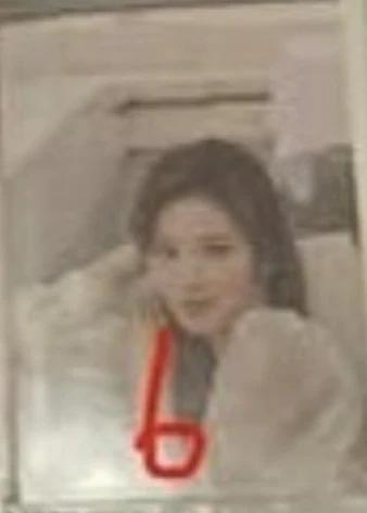 TWICE Sana TWICE - Sana - 2021 Season's Greetings: THE MOMENT FOREVER Other season's greetings photocard set listing photo 1