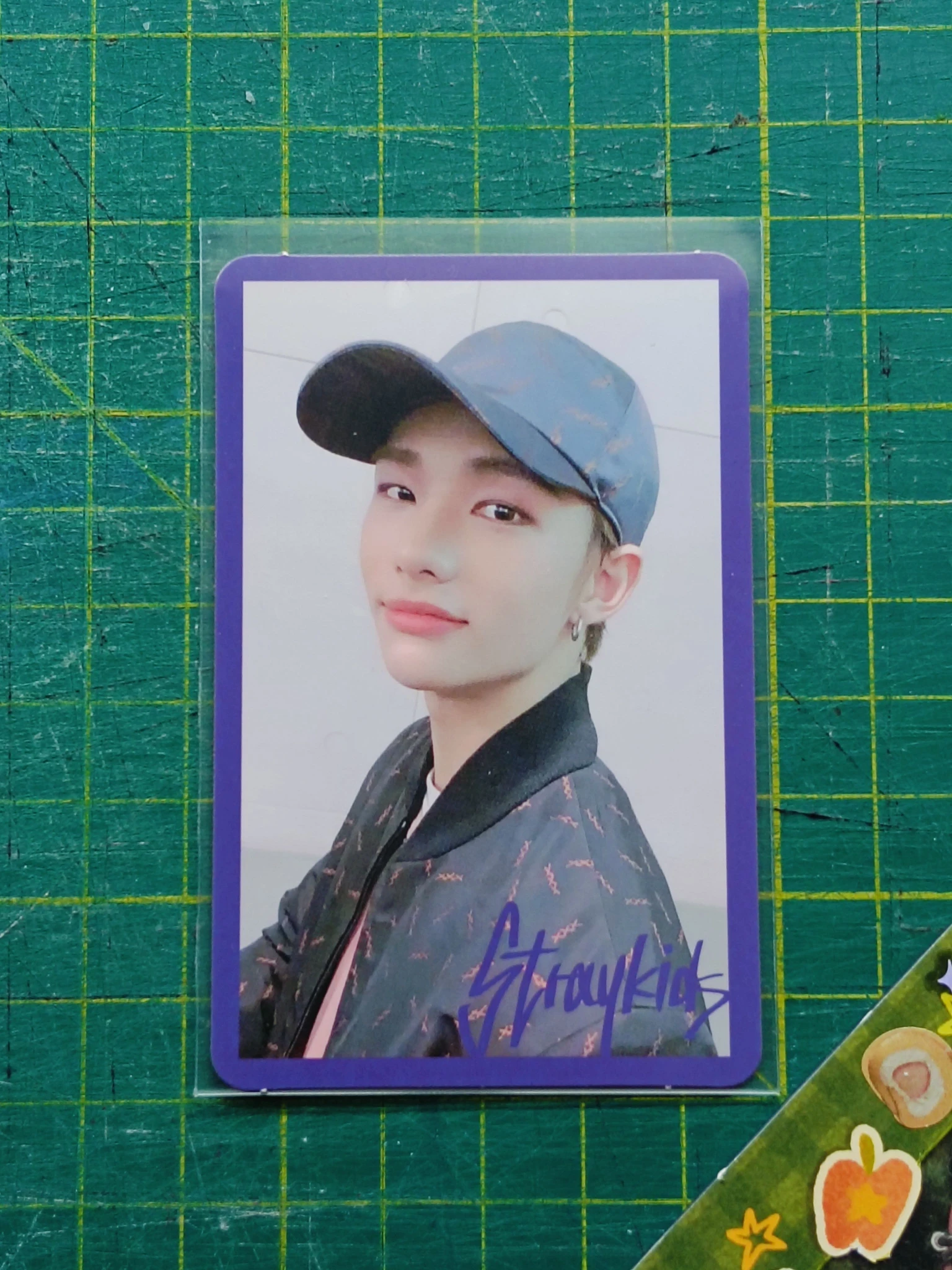 Stray Kids Hyunjin Stray Kids - Hyunjin - Clé 1: Miroh Album album photocard purple border ver. listing photo 1