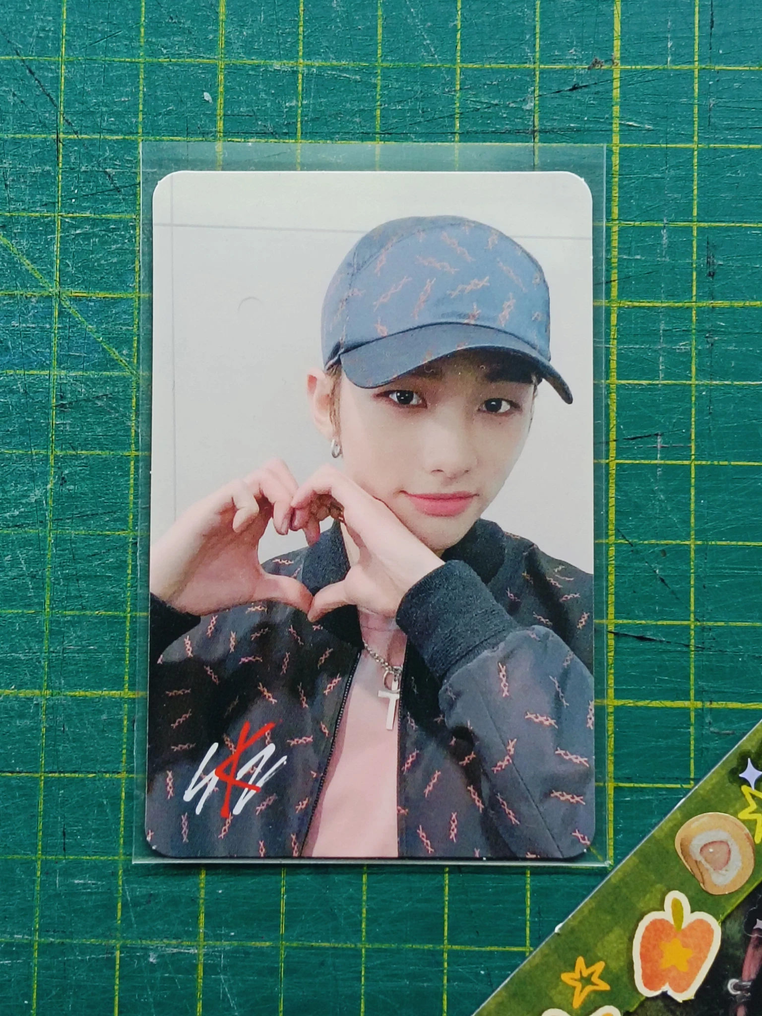 Stray Kids Hyunjin Stray Kids - Hyunjin - Clé 1: Miroh Album album photocard Logo Ver. listing photo 1