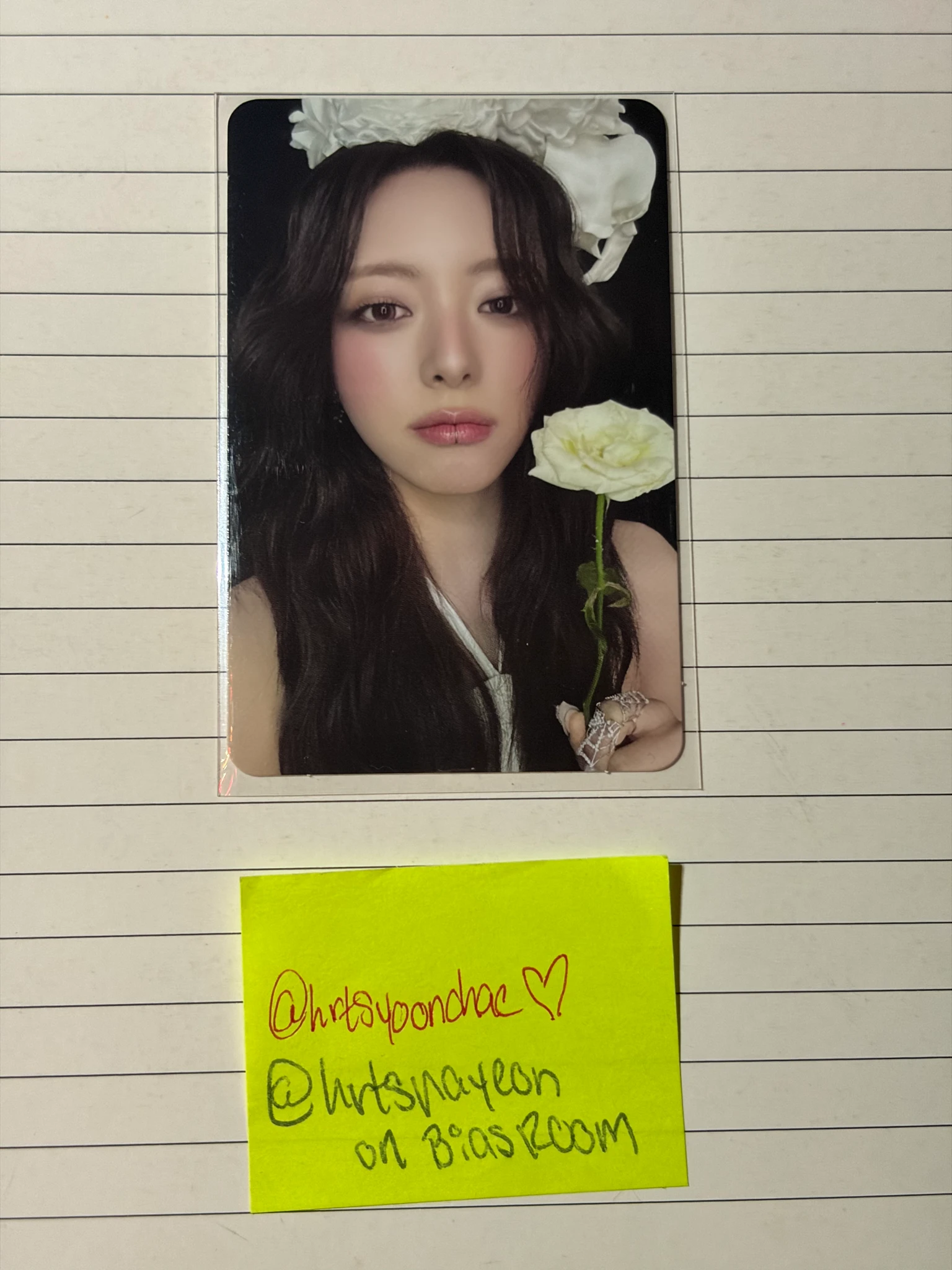 ITZY Yuna ITZY - Yuna - Motto Album B version album photocard listing photo 1