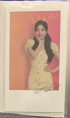 TWICE Dahyun TWICE - Dahyun - TWICE x LEMONA Other version 1 polaroid brand collaboration japan listing photo 1