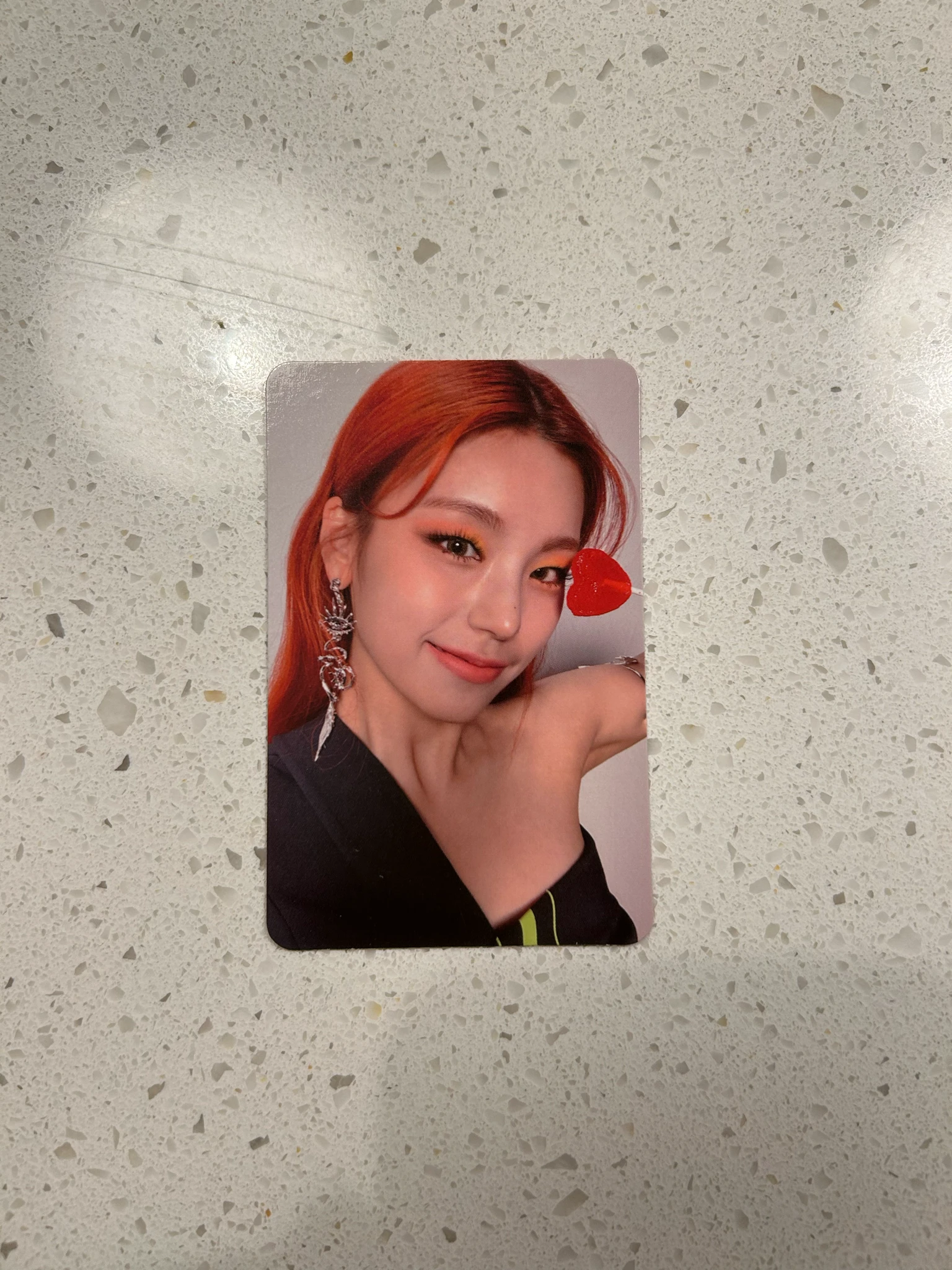 ITZY Yeji ITZY - Yeji - GUESS WHO Album album photocard standard version listing photo 1