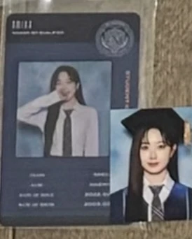 NMIXX Haewon NMIXX - Haewon - NSWER 1st Generation - Qualified Other fanclub id card photocard set listing photo 1