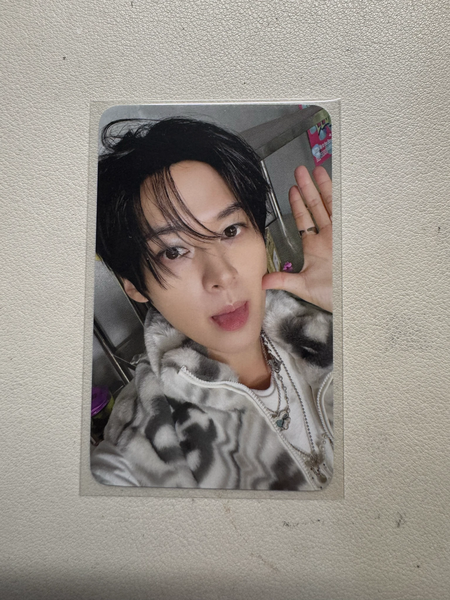Stray Kids Lee Know Stray Kids - Lee Know - 2026 Season's Greetings - Starlight Supper Club Other fans shop photocard set pre-order benefit (pob) listing photo 1