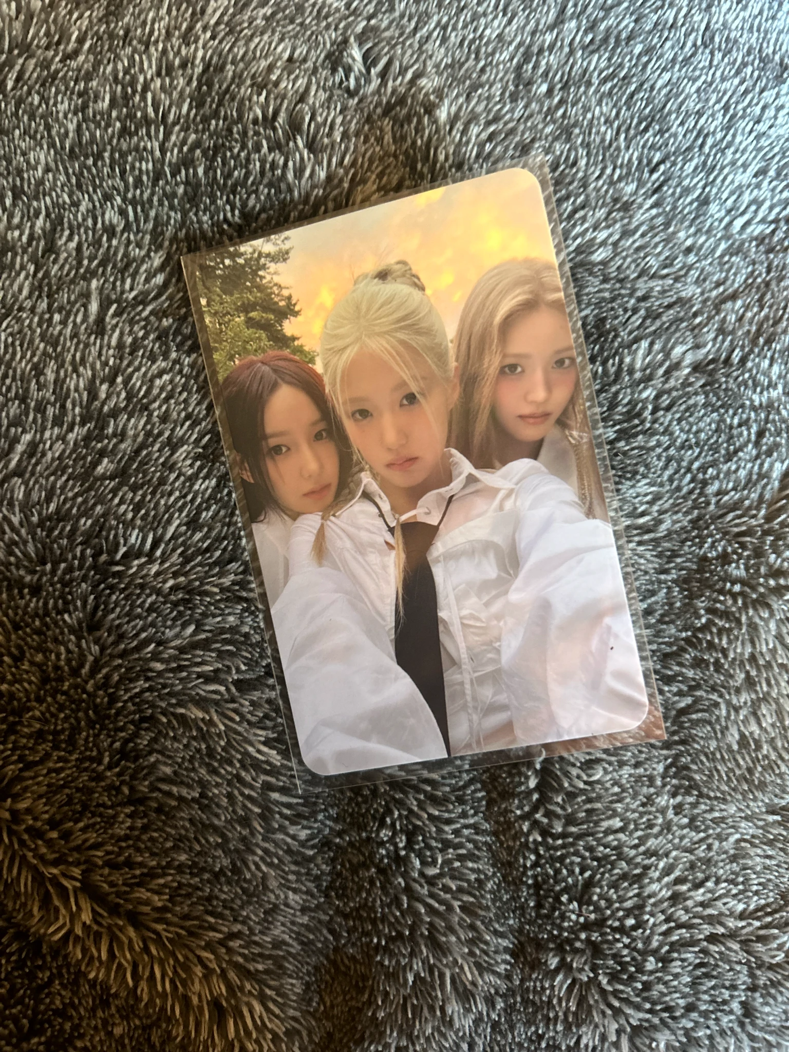 izna izna - N/a Album iz ver RYU SARANG YOON JIYOON JEONG SAEBI unit album photocard listing photo 1
