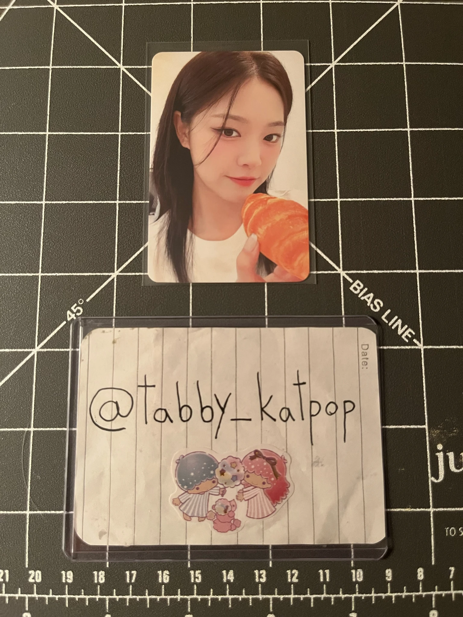 Loossemble HyunJin Loossemble - HyunJin - Official Light Stick Other photocard set cokodive pob (pre-order benefit) lightstick listing photo 1