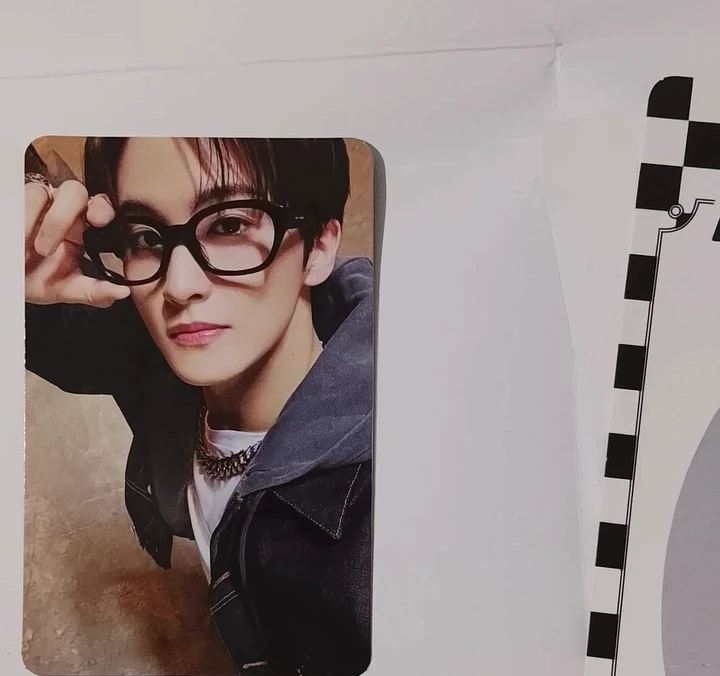 NCT 127 Mark NCT 127 - Mark - Walk Album listing photo 1
