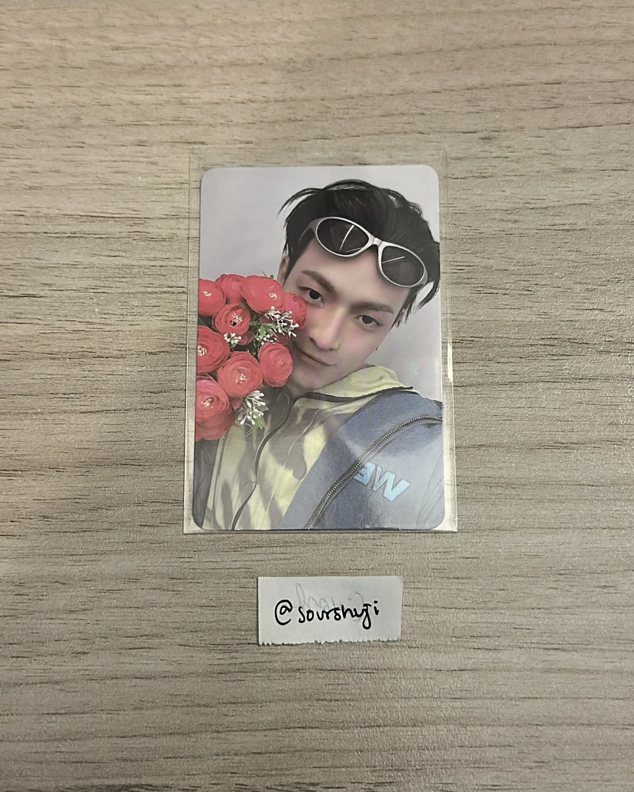 ATEEZ Hongjoong ATEEZ - Hongjoong - ANITEEZ IN COLOR Other purchase benefit offline version 2 listing photo 1