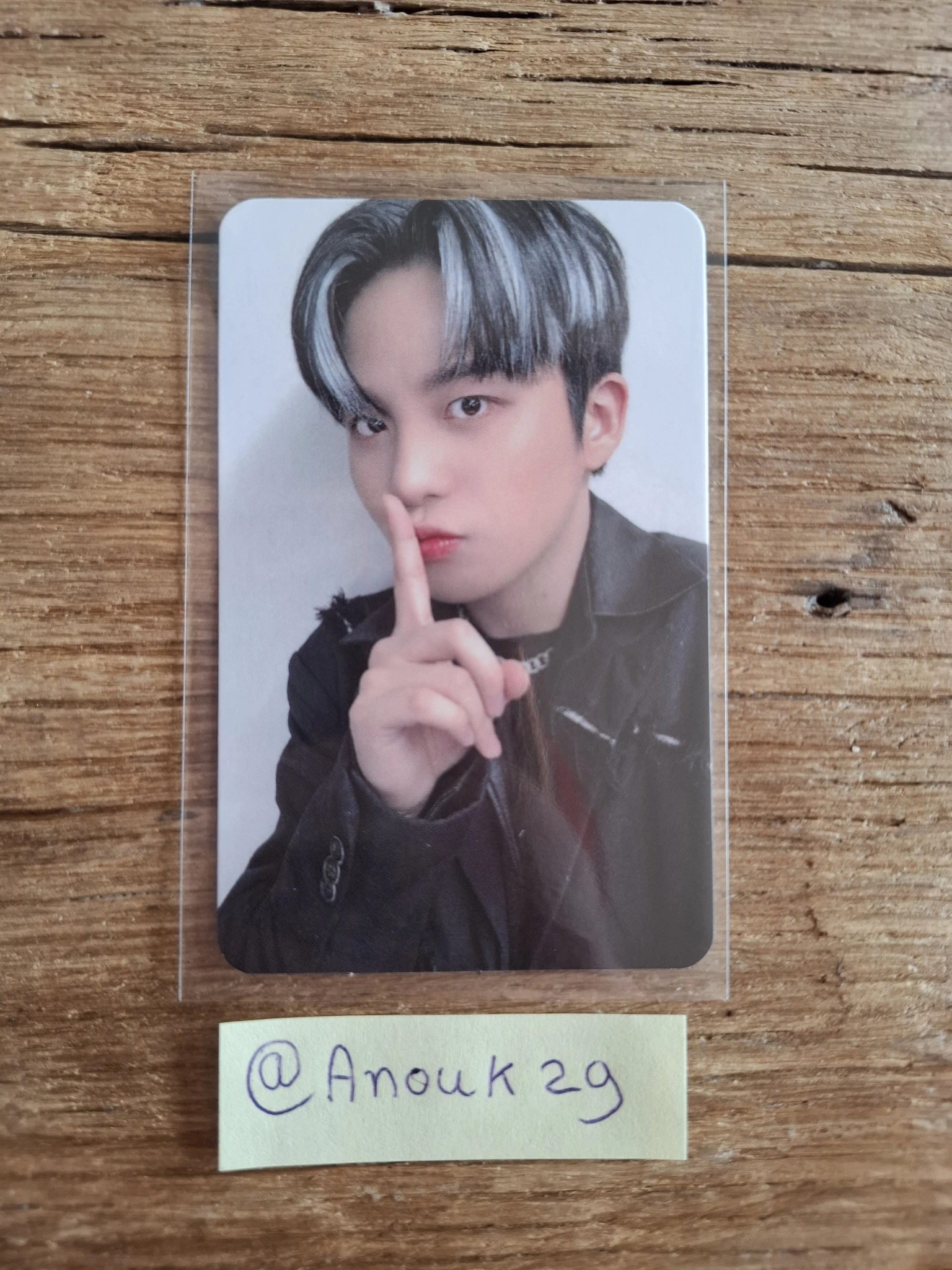 ATEEZ Jongho ATEEZ - Jongho - THE WORLD EP.2 : OUTLAW Album olive young pob (pre-order benefit) listing photo 1