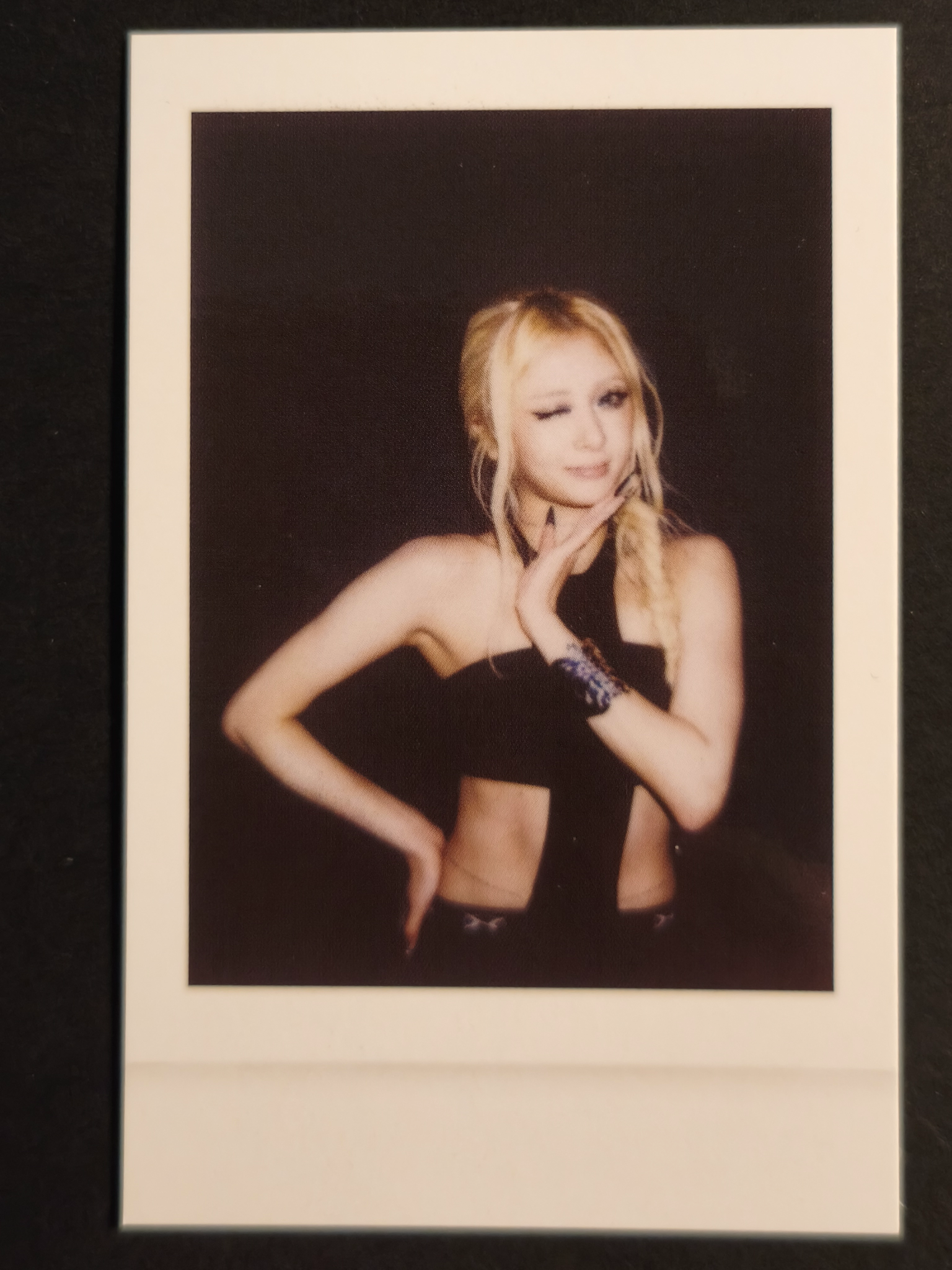 LE SSERAFIM Huh Yunjin LE SSERAFIM - Huh Yunjin - Made My Night Album polaroid merch photocard trading card listing photo 1