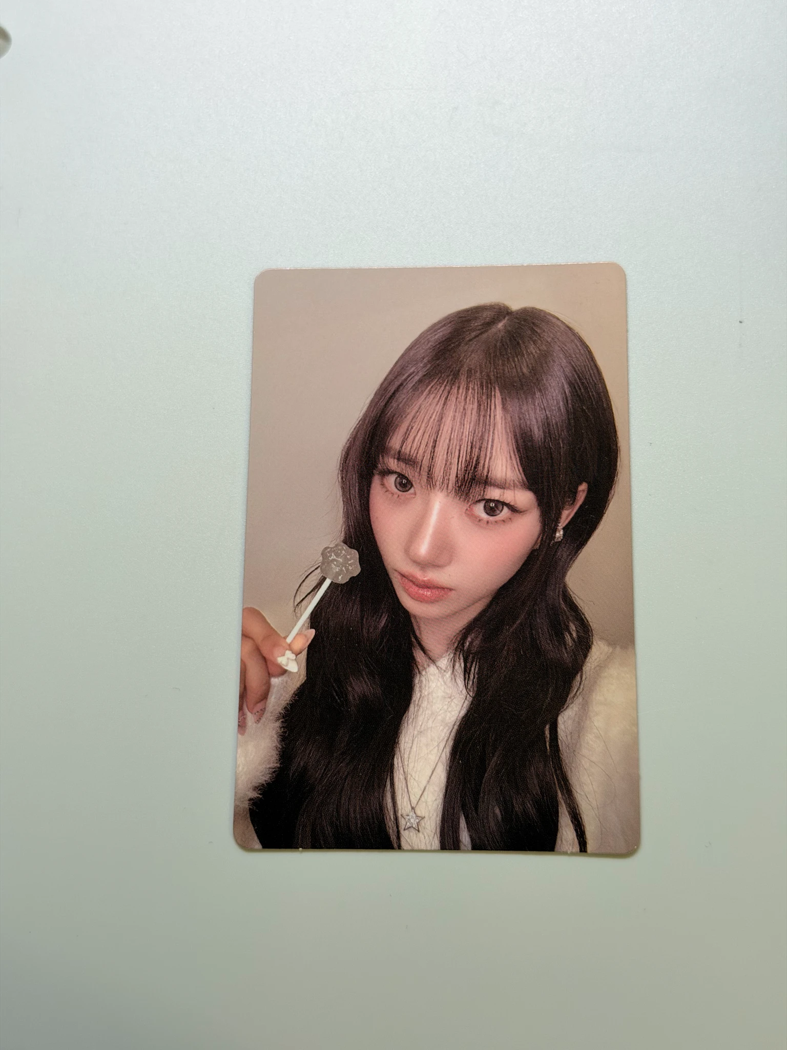 MEOVV Sooin MEOVV - Sooin - Meovv ''Be my Valentine'' Other griptok/smart tok merch photocard listing photo 1
