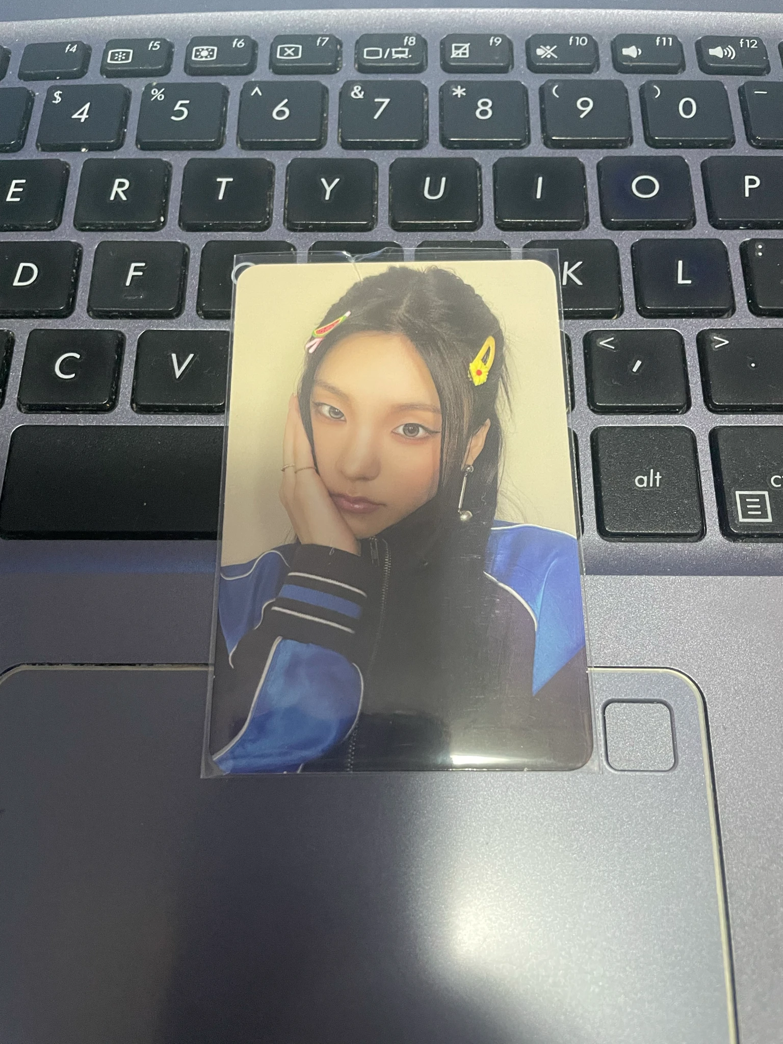 ITZY Yeji ITZY - Yeji - GOLD Album album photocard standard ver. listing photo 1