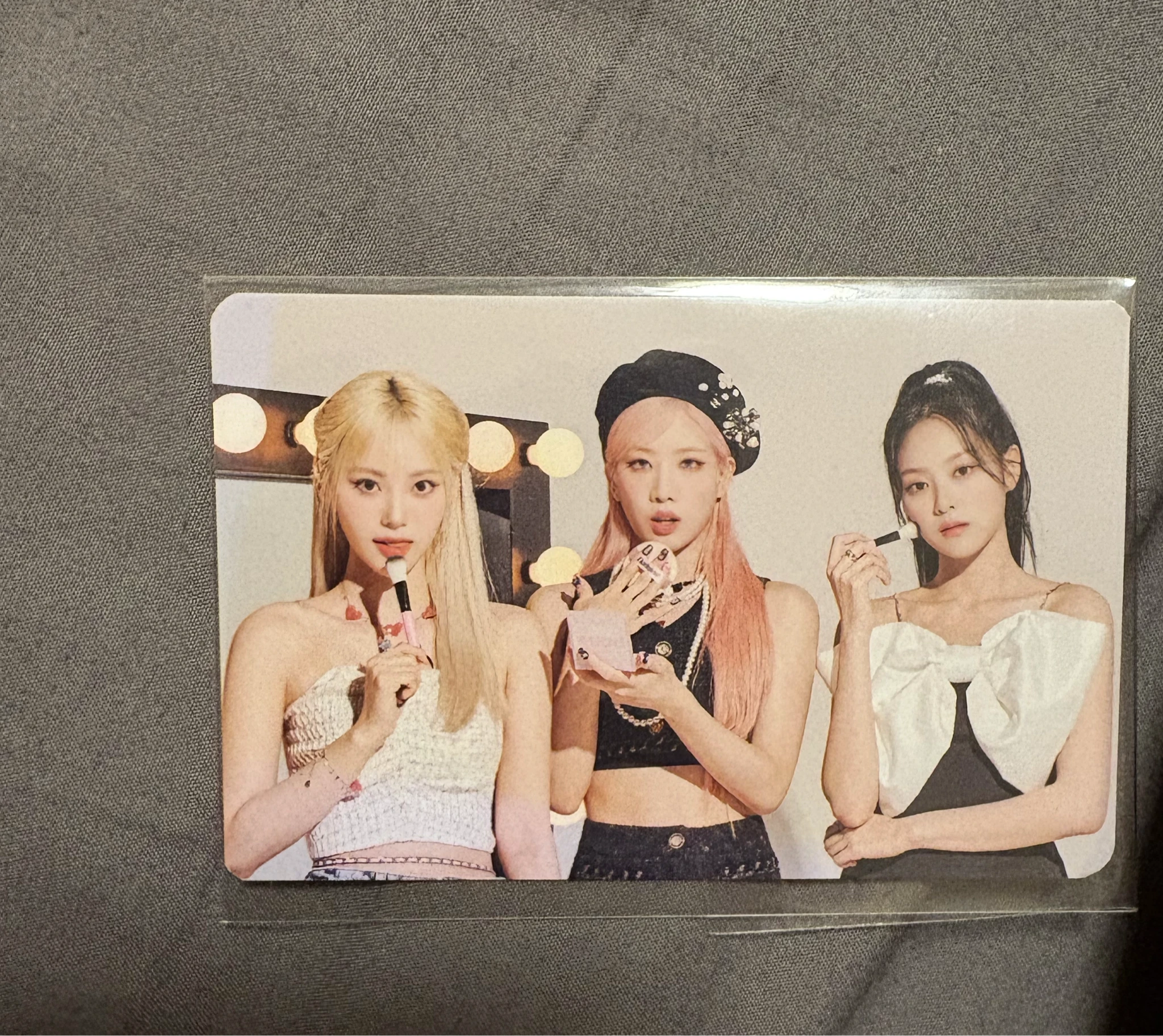 LOONA LOONA - HyunJin & Kim Lip & JinSoul - LOOK:NA Hobbyplanet Season 1 Merchandise Other purchase benefit unit photocard listing photo 1