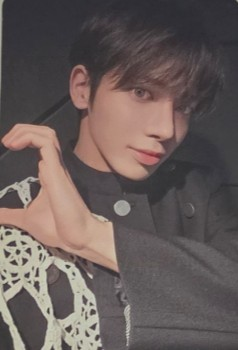 TOMORROW X TOGETHER Taehyun TOMORROW X TOGETHER - Taehyun - Minisode 3: Tomorrow Album target exclusive listing photo 1