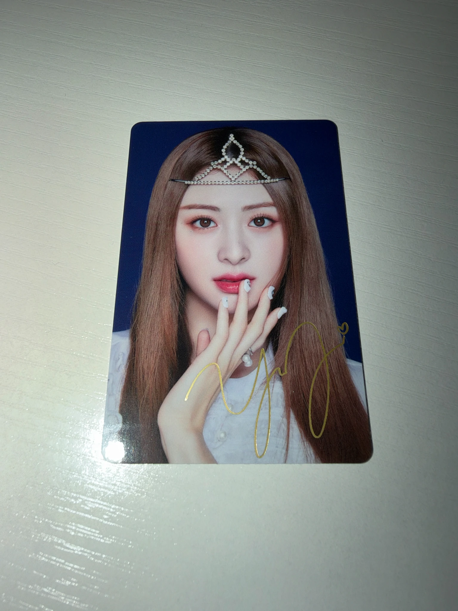 LE SSERAFIM Huh Yunjin LE SSERAFIM - Huh Yunjin - FEARLESS (Japanese Ver.) Album merch trading card listing photo 1