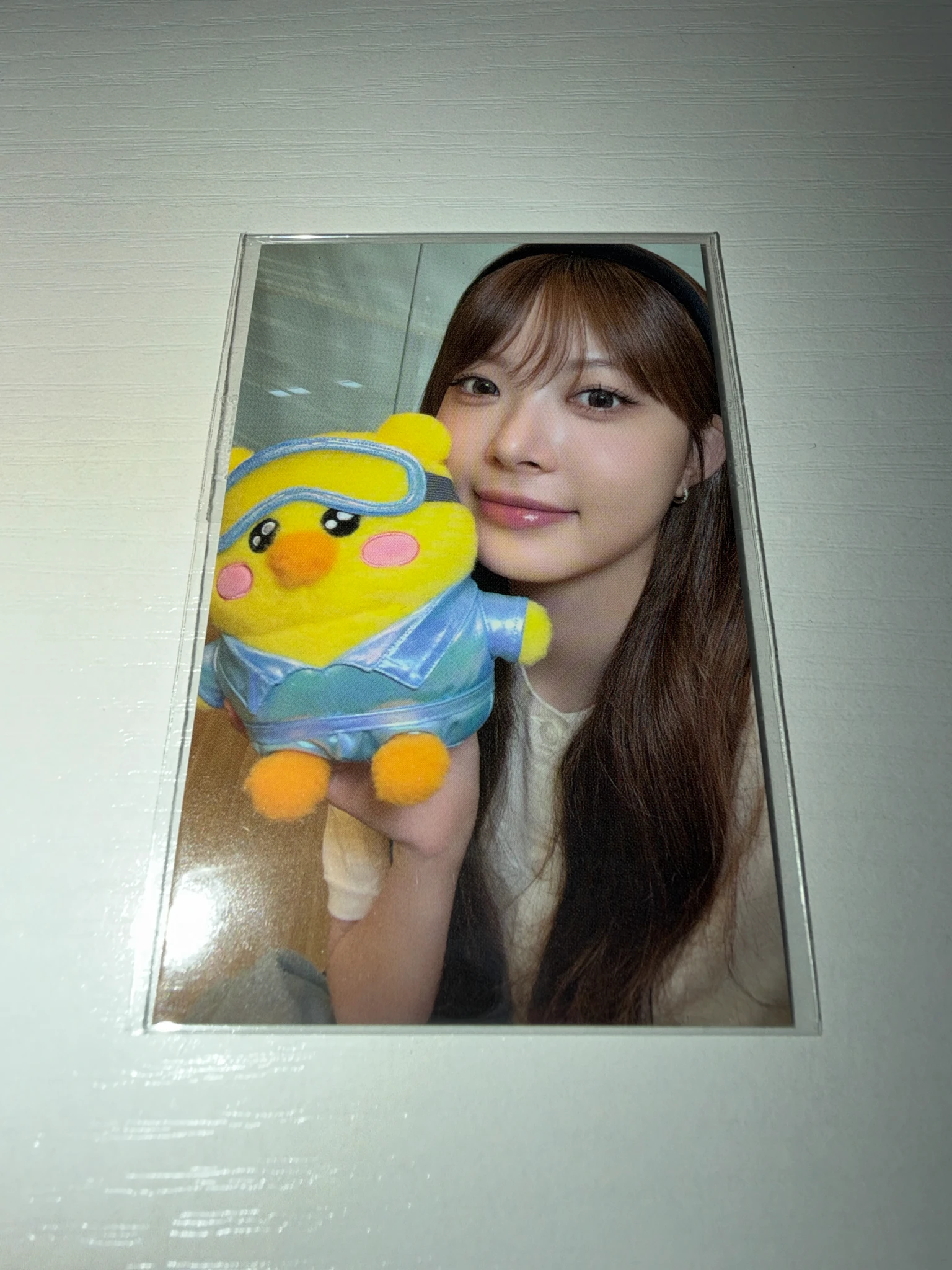 LE SSERAFIM Hong Eunchae LE SSERAFIM - Hong Eunchae - Fim’s Club Special Pop-Up - “Fim’s Secret Lab" Event purchase benefit merch photocard weverse global shop (wvg) fim's club listing photo 1