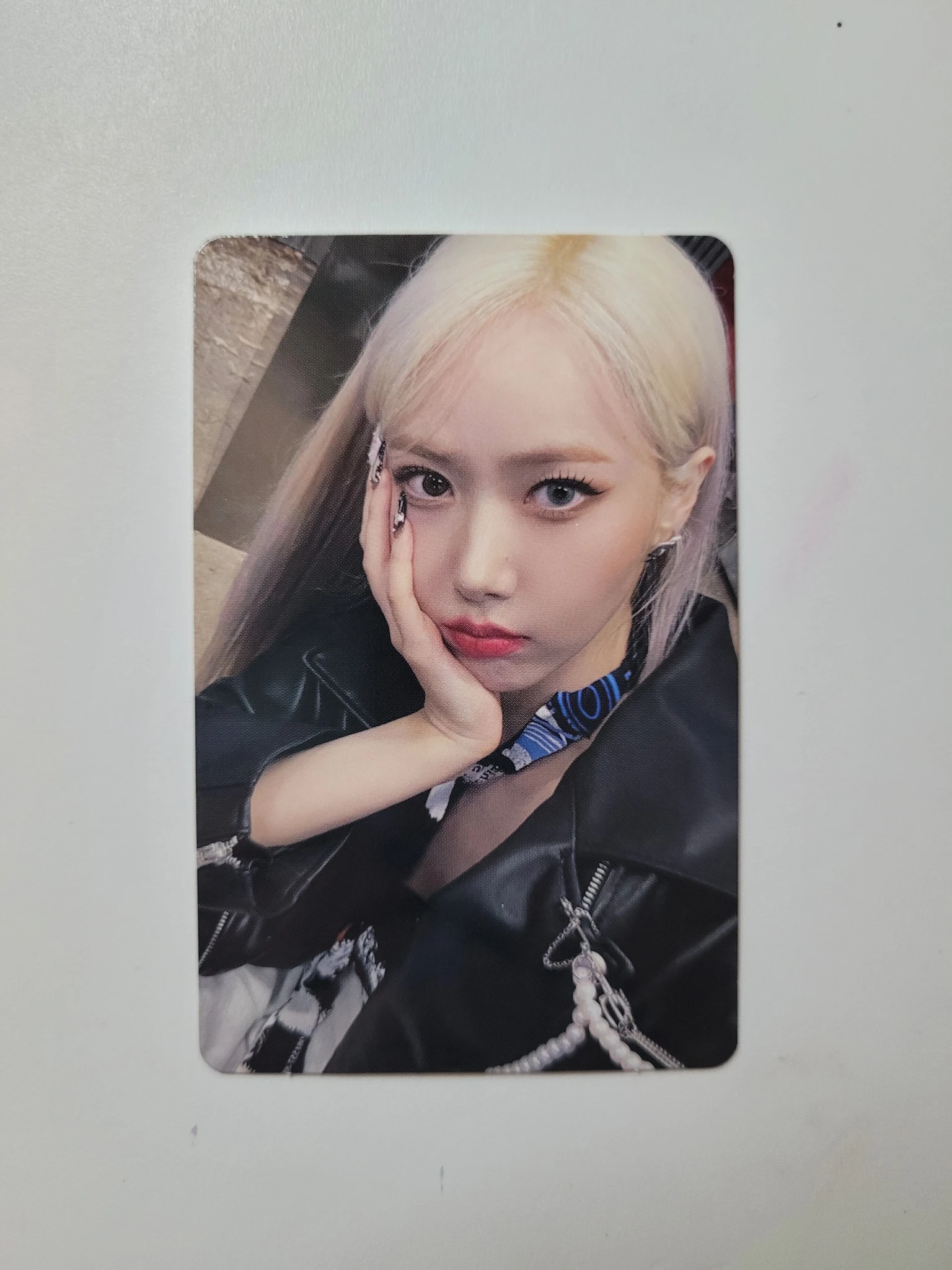 VIVIZ SinB VIVIZ - SinB - VERSUS Album album photocard plve version listing photo 1