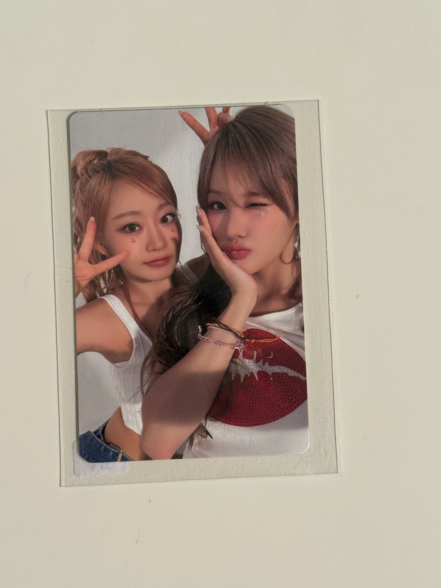 KISS OF LIFE KISS OF LIFE - Julie & Belle - KISS OF LIFE 1st WORLD TOUR: KISS ROAD in Europe/North America Event trading card listing photo 1
