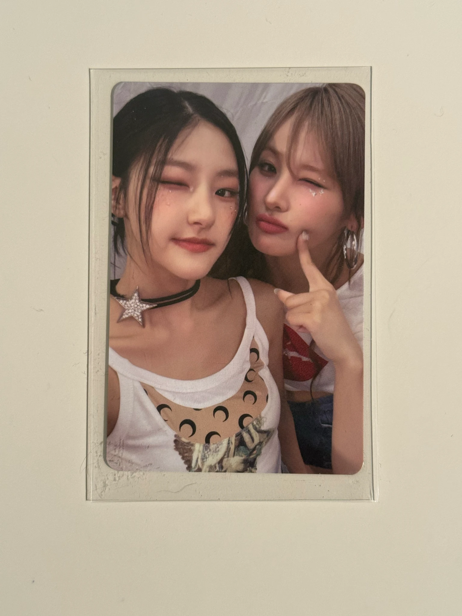 KISS OF LIFE KISS OF LIFE - Julie & Belle - KISS OF LIFE 1st WORLD TOUR: KISS ROAD in Europe/North America Event trading card listing photo 1