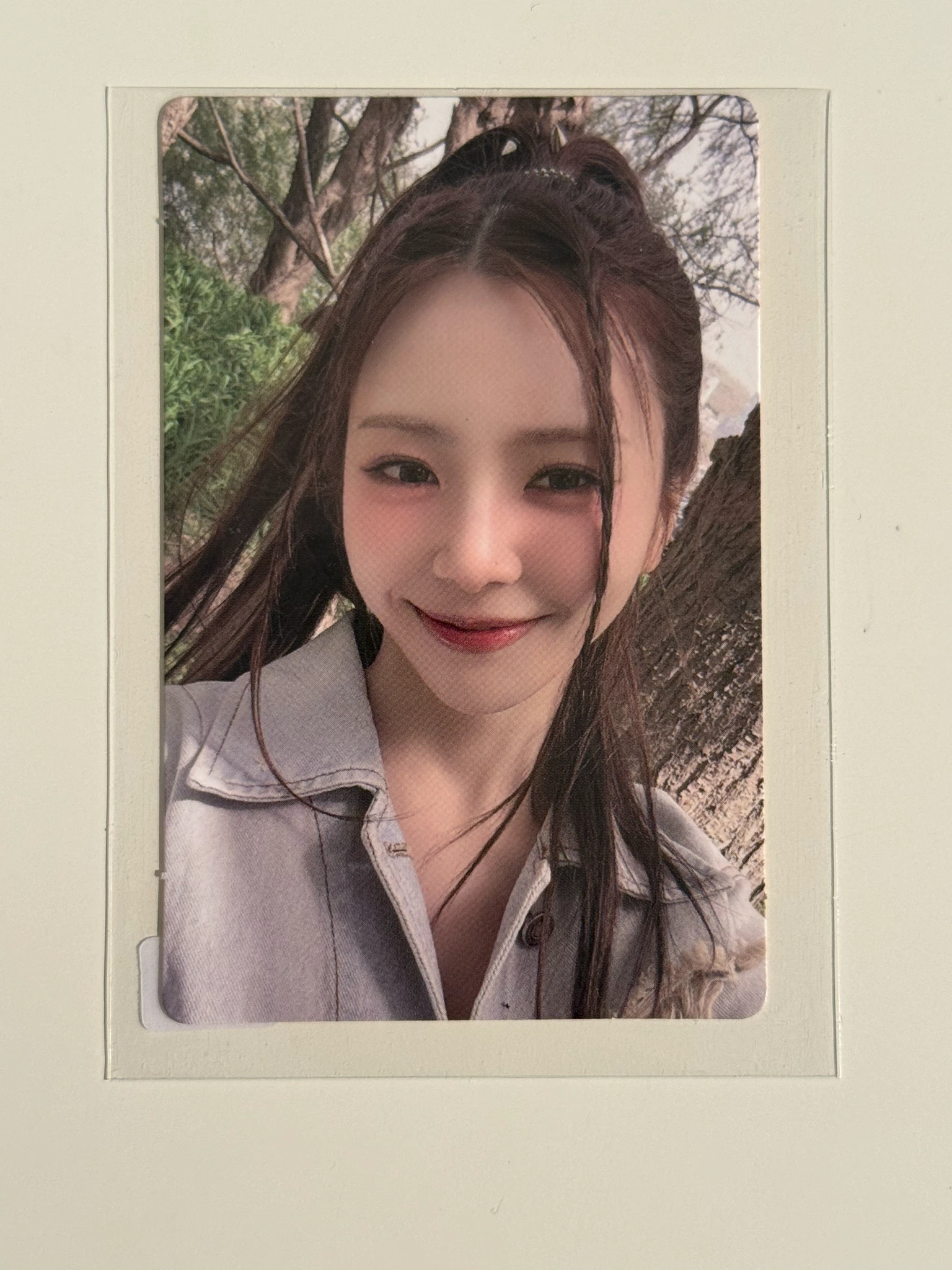 Dreamcatcher JiU Dreamcatcher - JiU - Apocalypse : From us Album A version Y version album photocard korean album listing photo 1