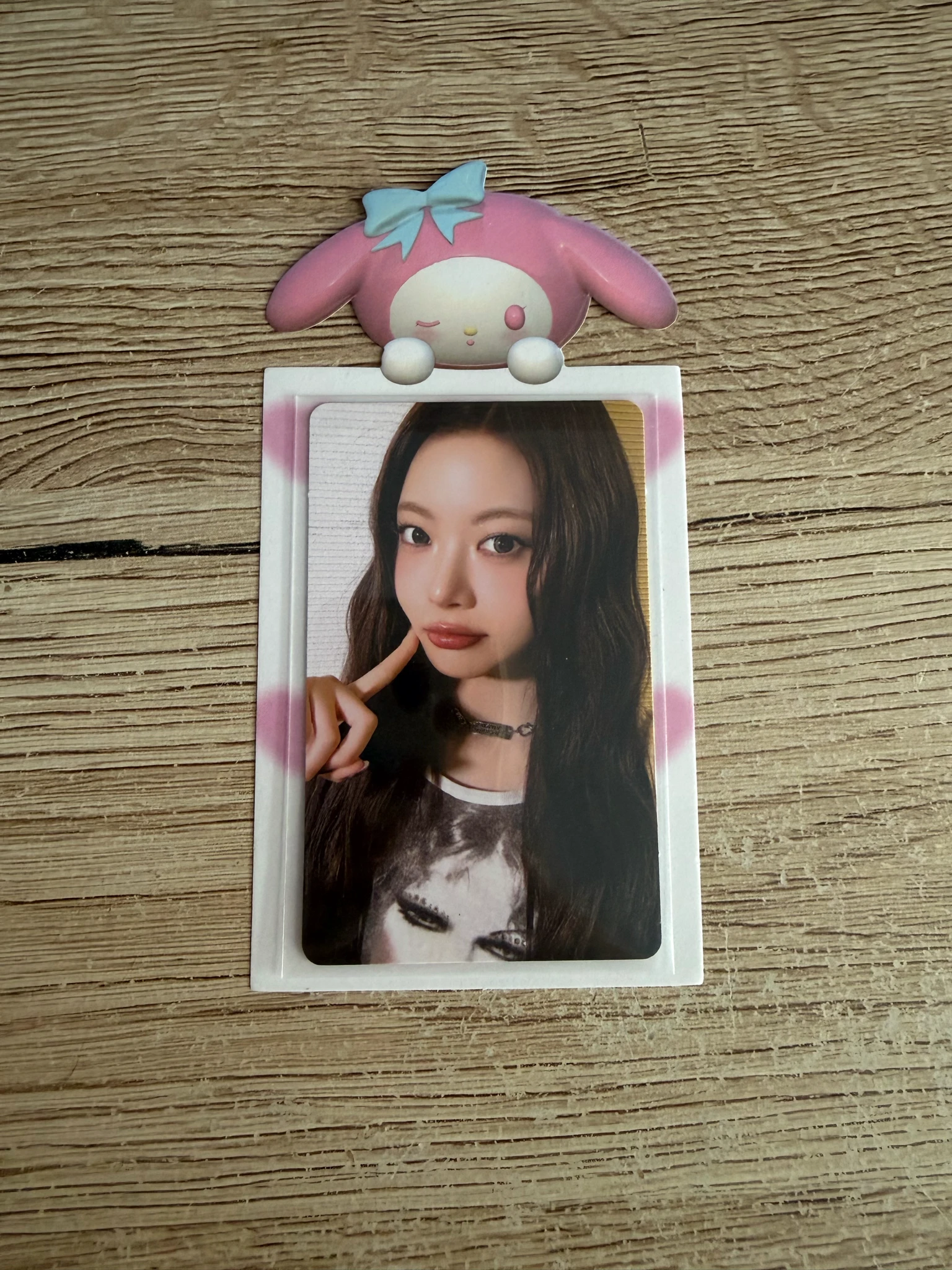 LE SSERAFIM Hong Eunchae LE SSERAFIM - Hong Eunchae - 2025/2026 LE SSERAFIM TOUR “EASY CRAZY HOT” ENCORE Event cd purchase venue-limited A version listing photo 1