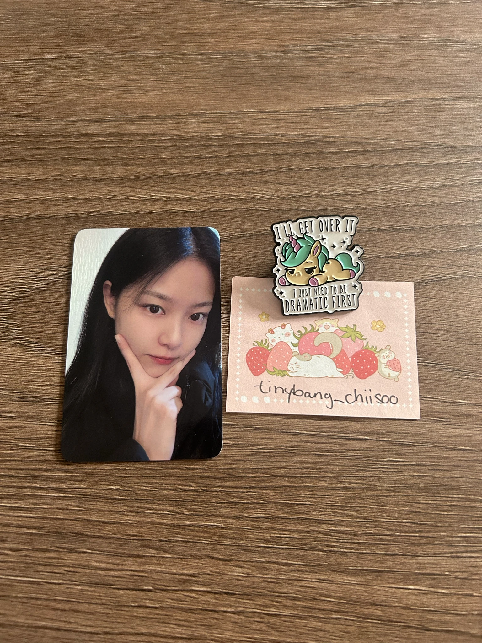 LOONA HyunJin LOONA - HyunJin - LOOK:NA Hobbyplanet: Season 1 MD Other winner benefit down jumper merch photocard listing photo 1