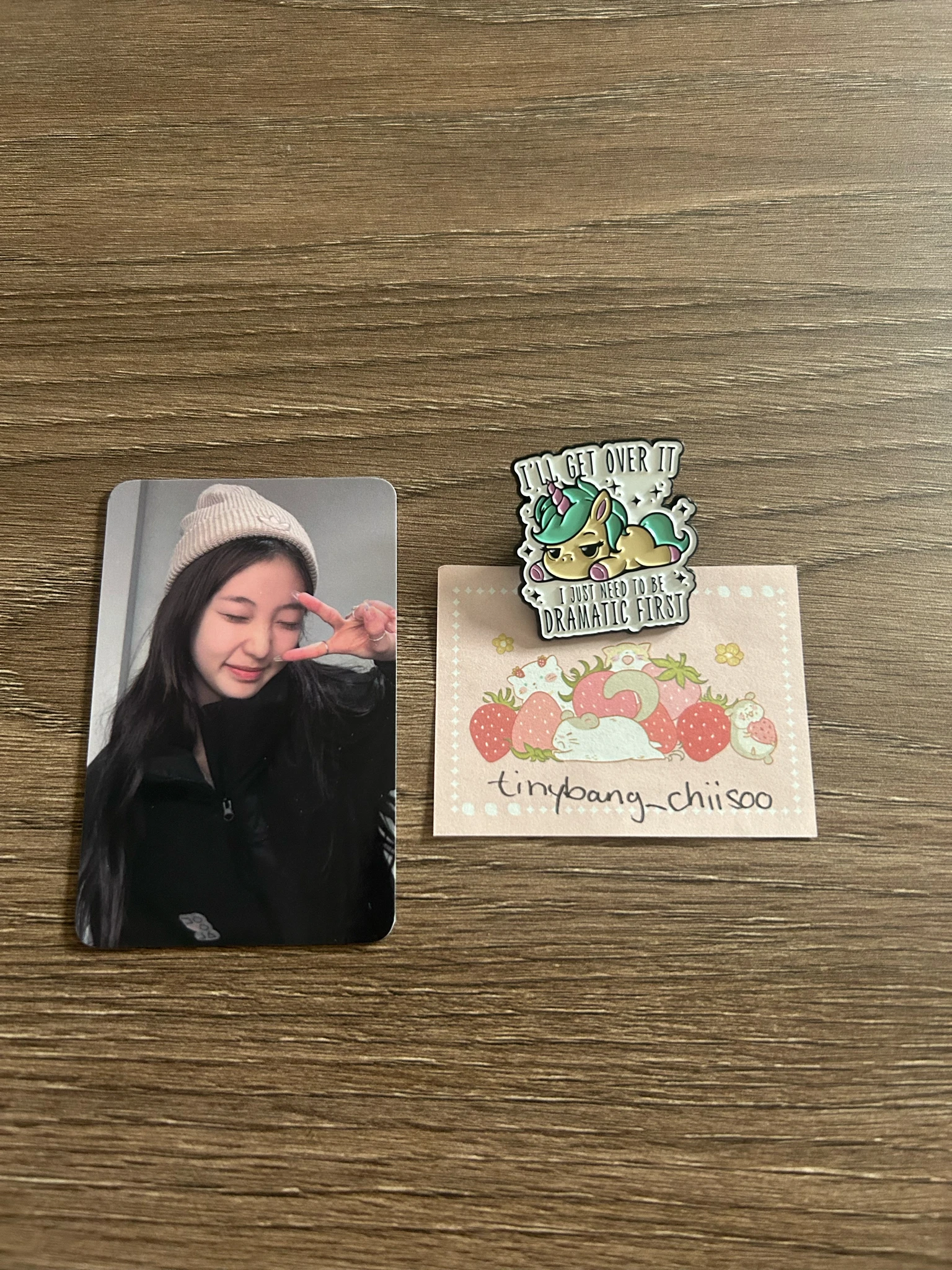 LOONA YeoJin LOONA - YeoJin - LOOK:NA Hobbyplanet: Season 1 MD Other winner benefit down jumper merch photocard listing photo 1