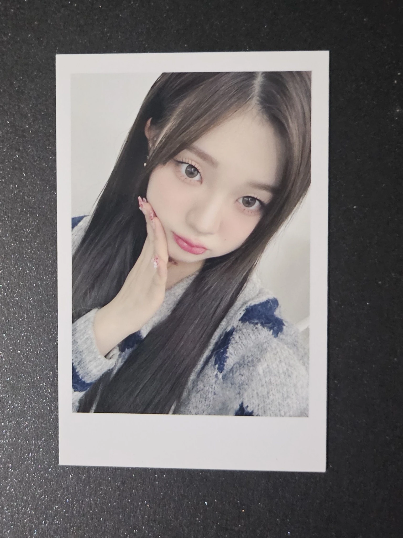 tripleS Yeonji tripleS - Yeonji - Performante Album polaroid jump up listing photo 1