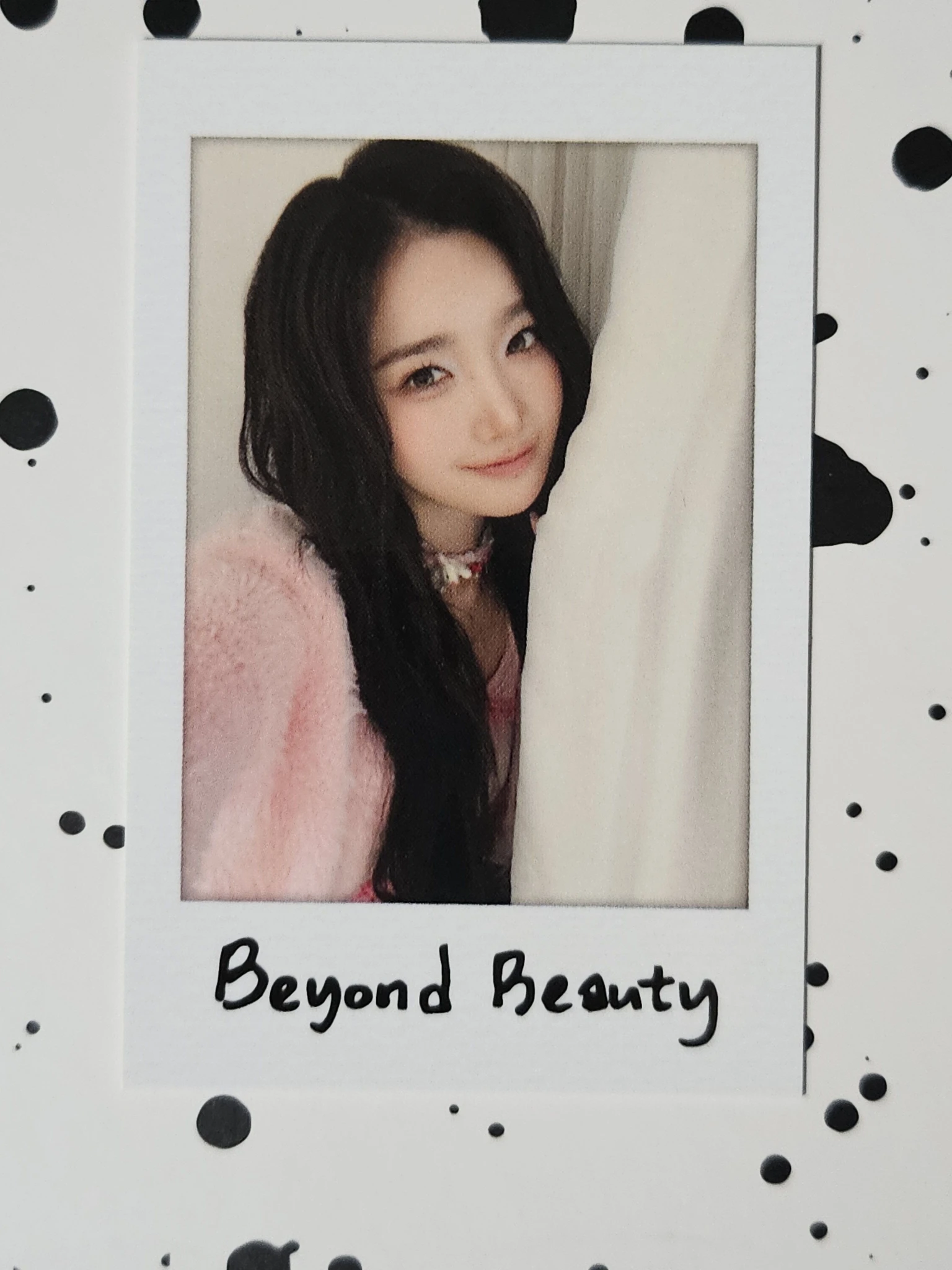 tripleS Yooyeon tripleS - Yooyeon - Beyond Beauty Album pop-up store everline polaroid merch photocard listing photo 1