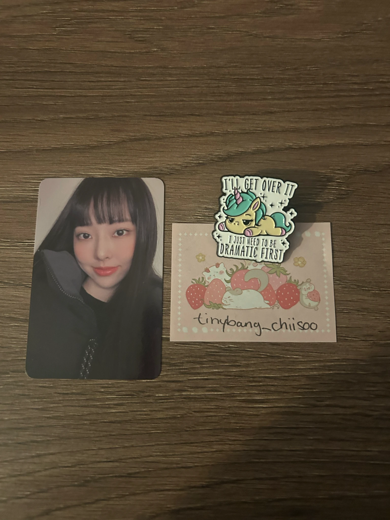 LOONA ViVi LOONA - ViVi - LOOK:NA Hobbyplanet: Season 1 MD Other apology set merch photocard sweater/cardigan listing photo 1