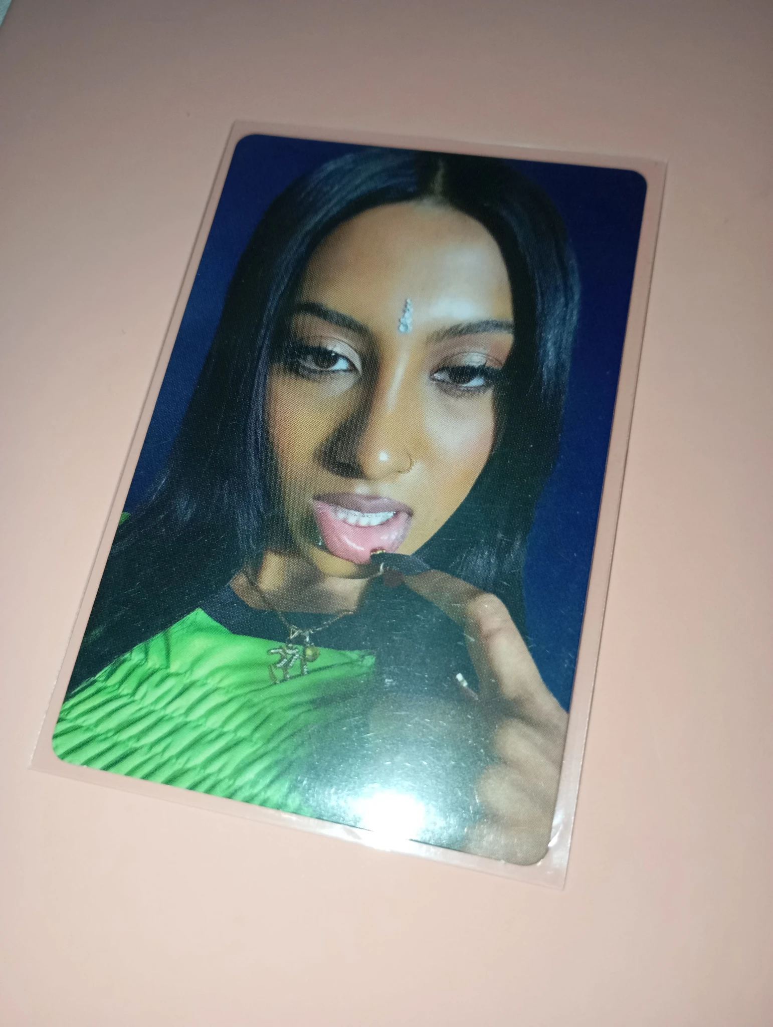 KATSEYE Lara KATSEYE - Lara - Lightstick Other merch photocard photocard set lightstick bad image - replace listing photo 1