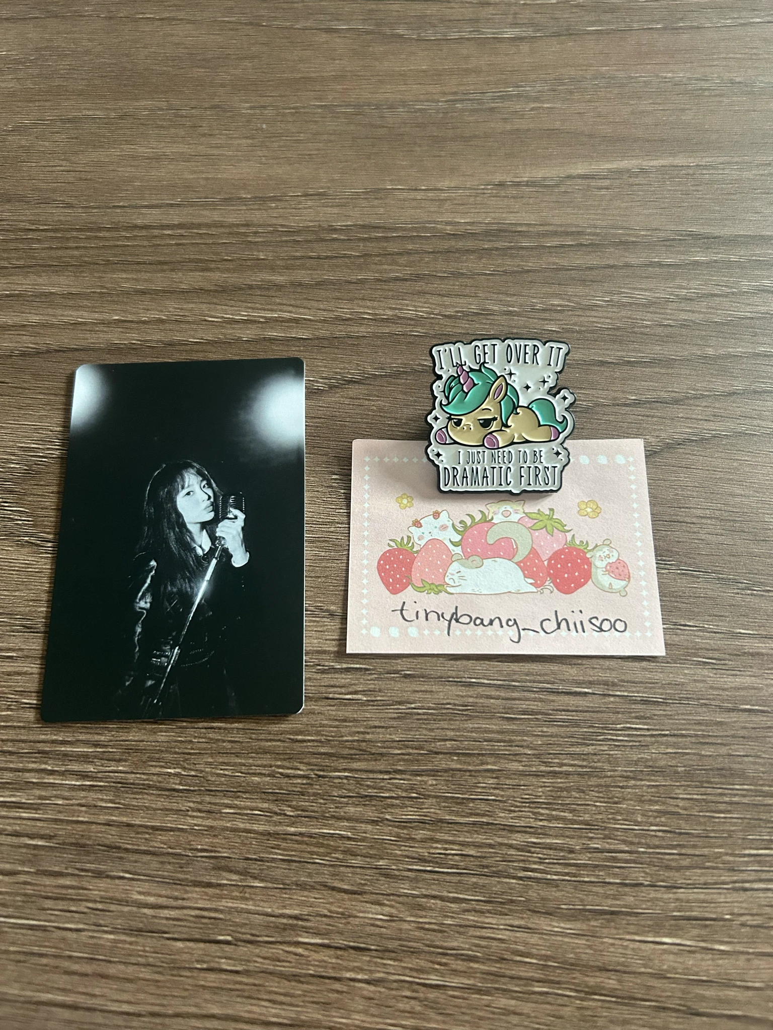 LOONA Chuu LOONA - Chuu - 2022 Season's Greetings Other season's greetings jpfc (japan fanclub) pob (pre-order benefit) postcard set listing photo 1
