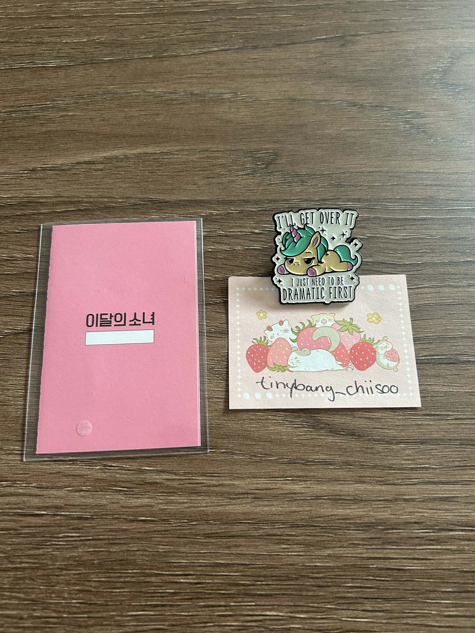 LOONA ViVi LOONA - ViVi - ViVi Album vivi loona loona solo album photocard first press only attendance card listing photo 1