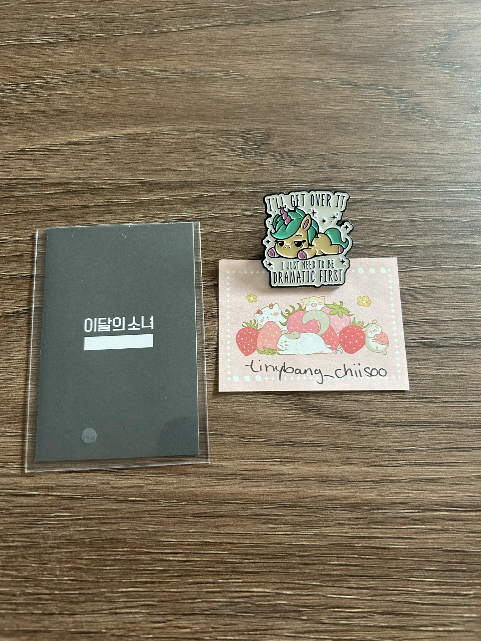 LOONA HyeJu LOONA - HyeJu - Olivia Hye Album album photocard attendance card first press only listing photo 1
