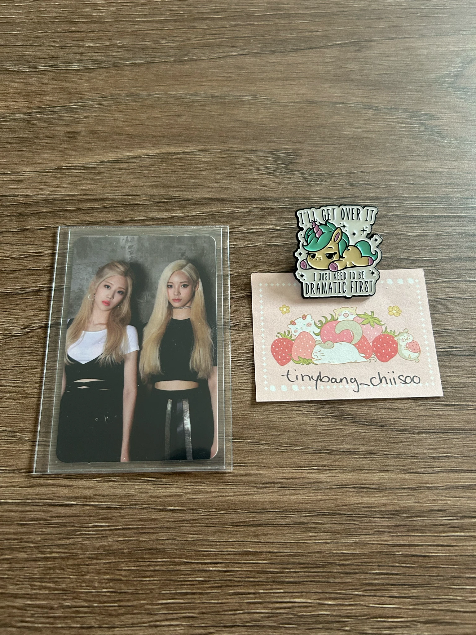 LOONA LOONA - Jinsoul & Kim Lip - Kim lip & Jinsoul Album loona loona solo album photocard jinsoul kim lip listing photo 1
