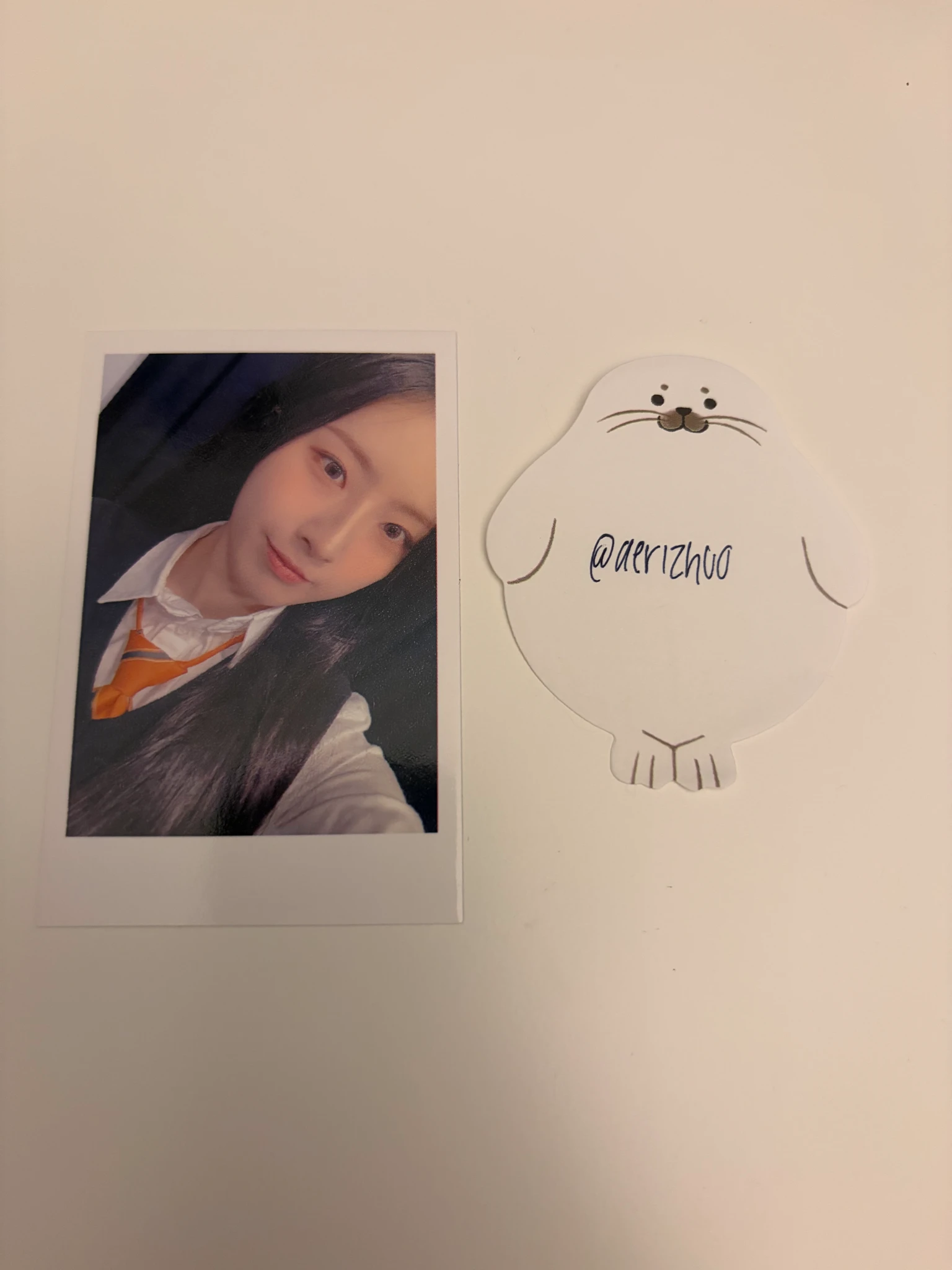 ARTMS HaSeul ARTMS - HaSeul - Club Icarus Album jump up fansign polaroid round 6 listing photo 1