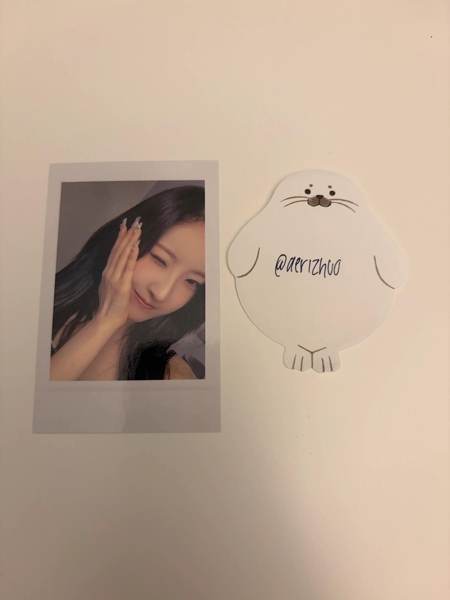 ARTMS HaSeul ARTMS - HaSeul - Club Icarus Album jump up round 8 polaroid fansign apple music round 5 video call (fancall) listing photo 1
