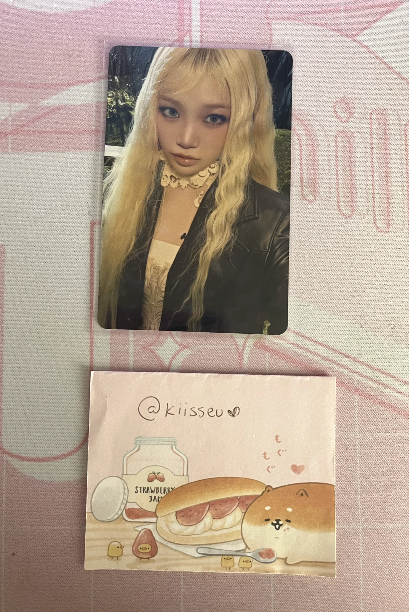 LE SSERAFIM Kim Chaewon LE SSERAFIM - Kim Chaewon - PUREFLOW pt.1 Album ums japan (universal music store) pob (pre-order benefit) holographic (hologram) compact version listing photo 1