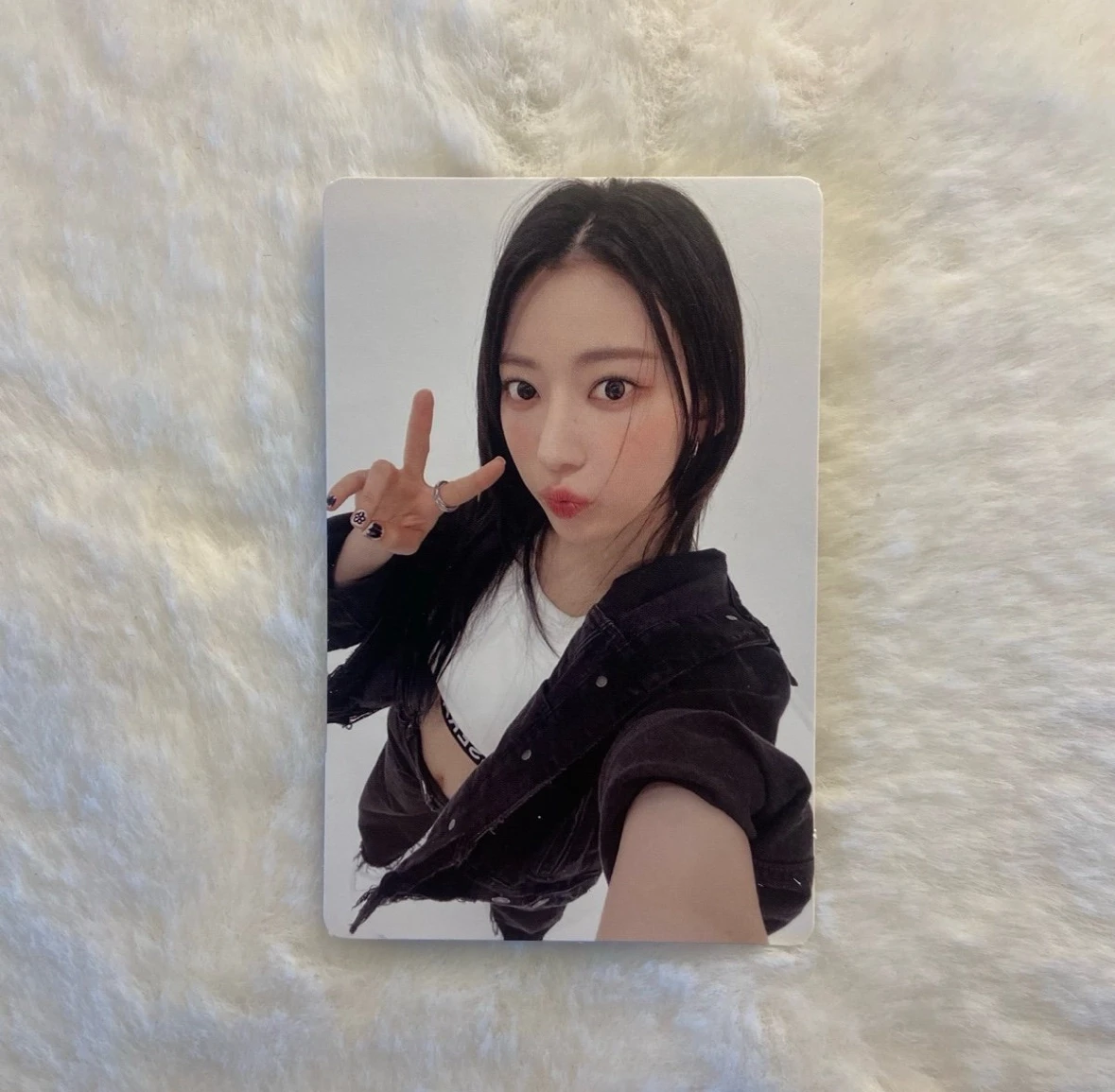 LE SSERAFIM Sakura LE SSERAFIM - Sakura - UNFORGIVEN Album dewy sage version album photocard listing photo 1