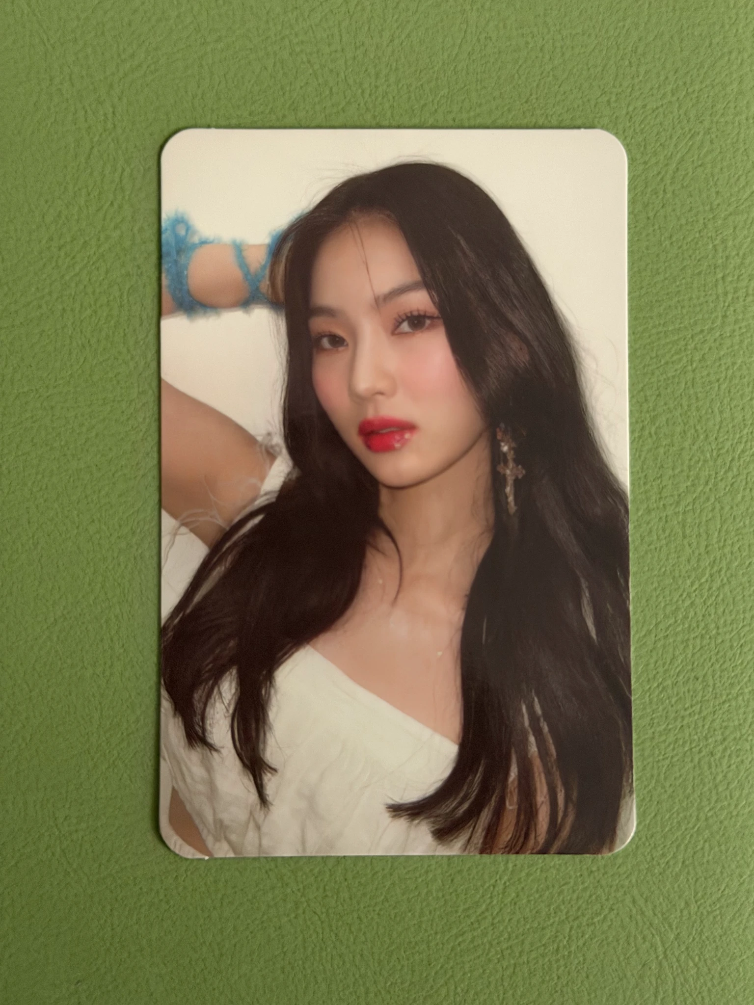 STAYC Isa STAYC - Isa - WE NEED LOVE Album album photocard listing photo 1