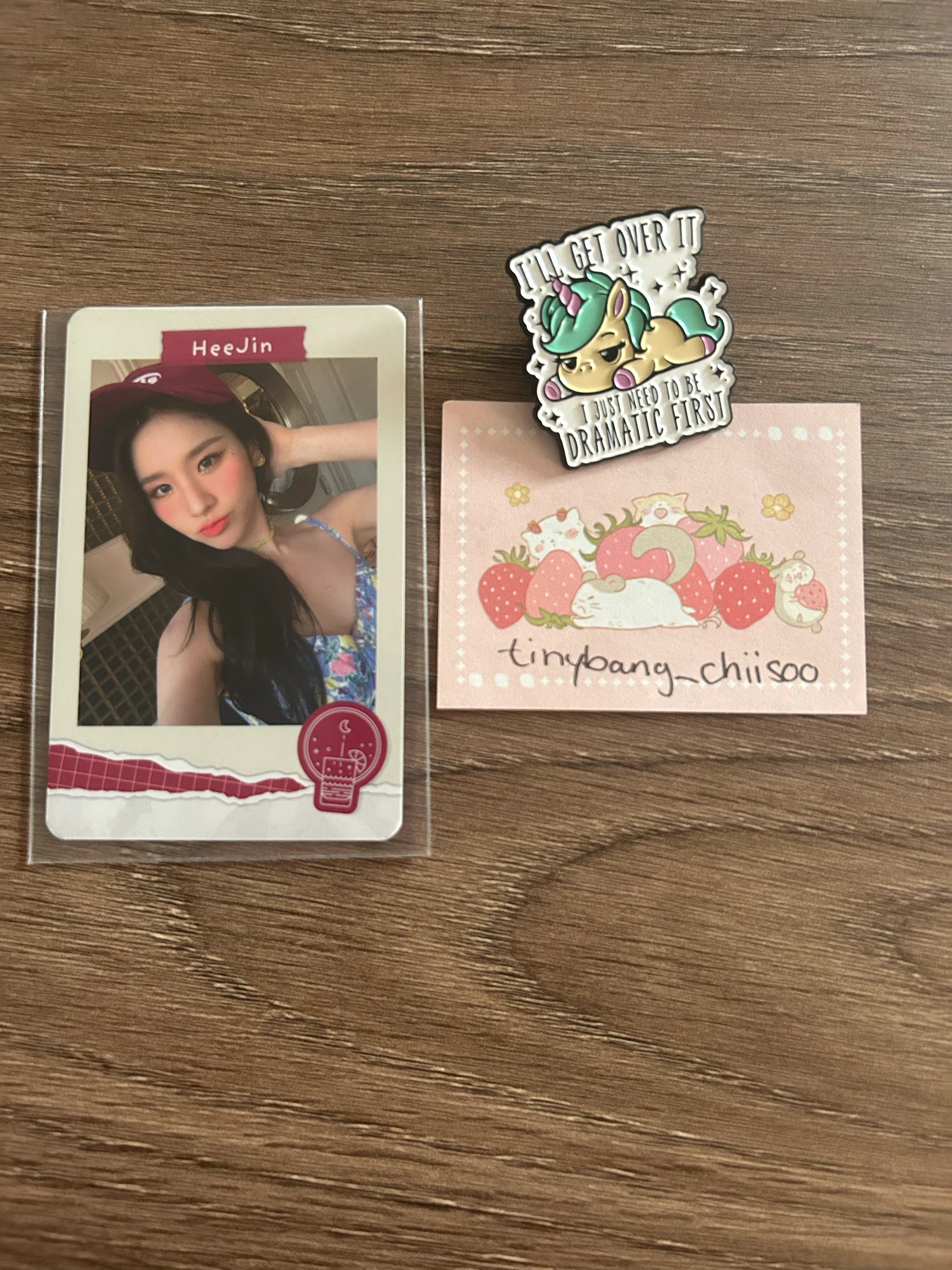 LOONA HeeJin LOONA - HeeJin - 2022 Summer Package: LOONA's Vacation Other merch photocard polaroid polaroid set listing photo 1