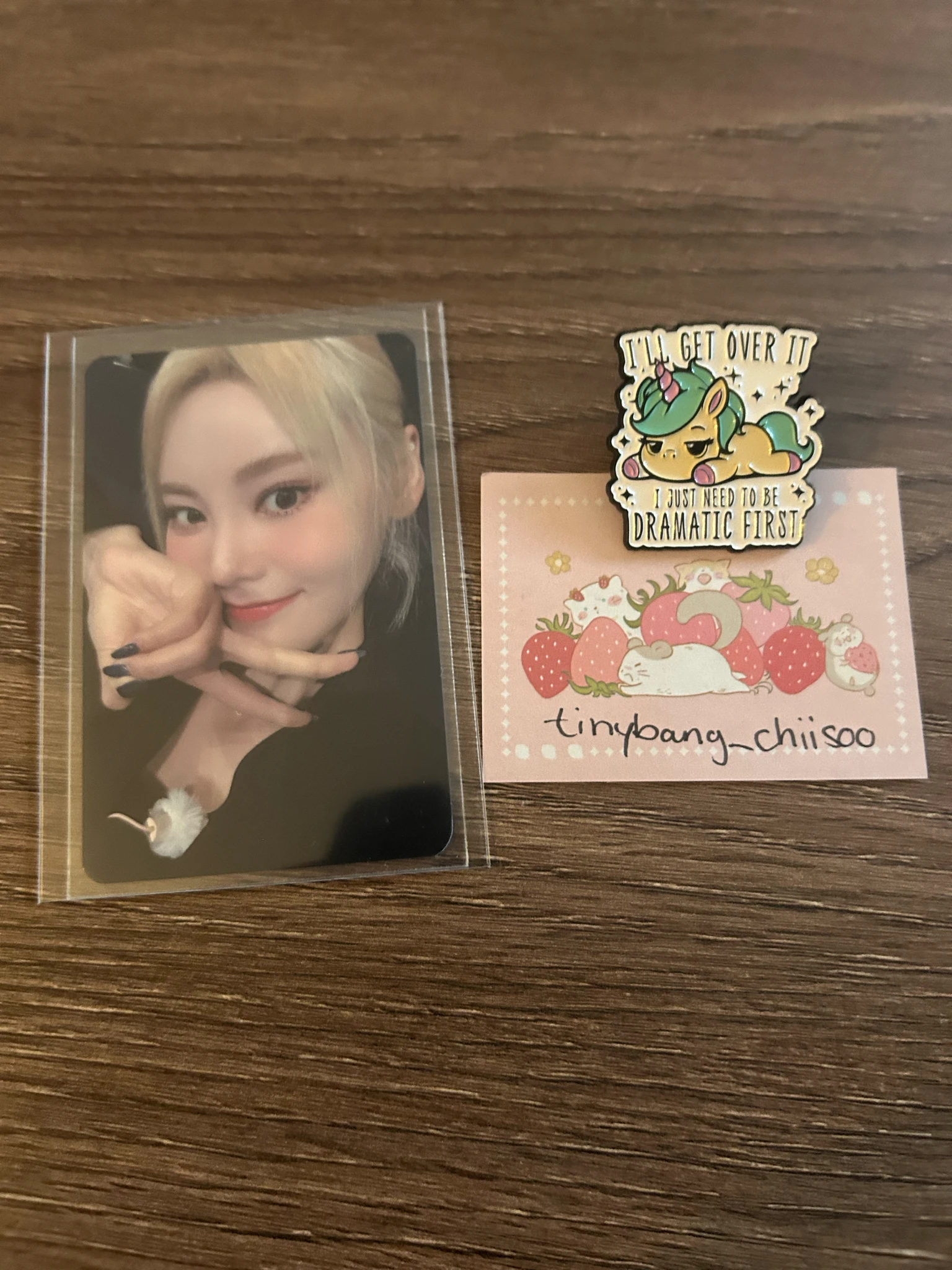 LOONA JinSoul LOONA - JinSoul - 2022 1st World Tour LOONATHEWORLD Event mymusictaste (mmt) trading card photocard set listing photo 1