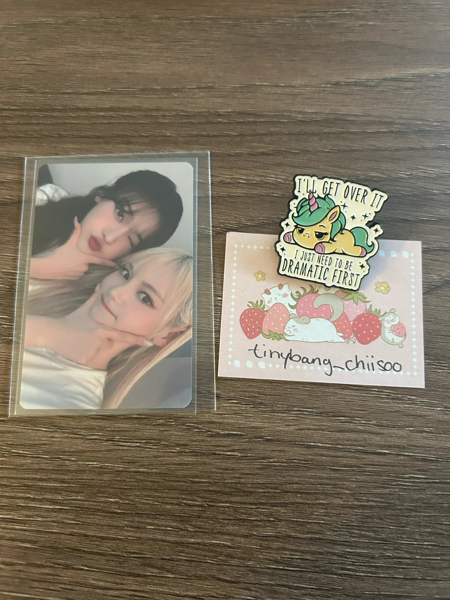 LOONA LOONA - JinSoul & Choerry - 2022 1st World Tour LOONATHEWORLD Event mymusictaste (mmt) trading card photocard set listing photo 1