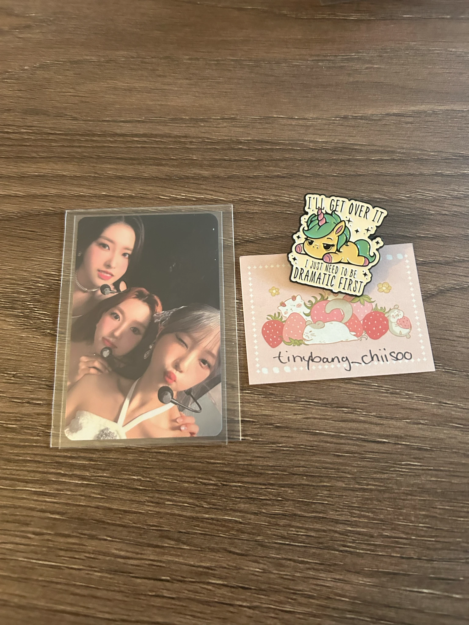 LOONA LOONA - Go Won & HyeJu & YeoJin - 2022 1st World Tour LOONATHEWORLD Event trading card mymusictaste (mmt) photocard set listing photo 1