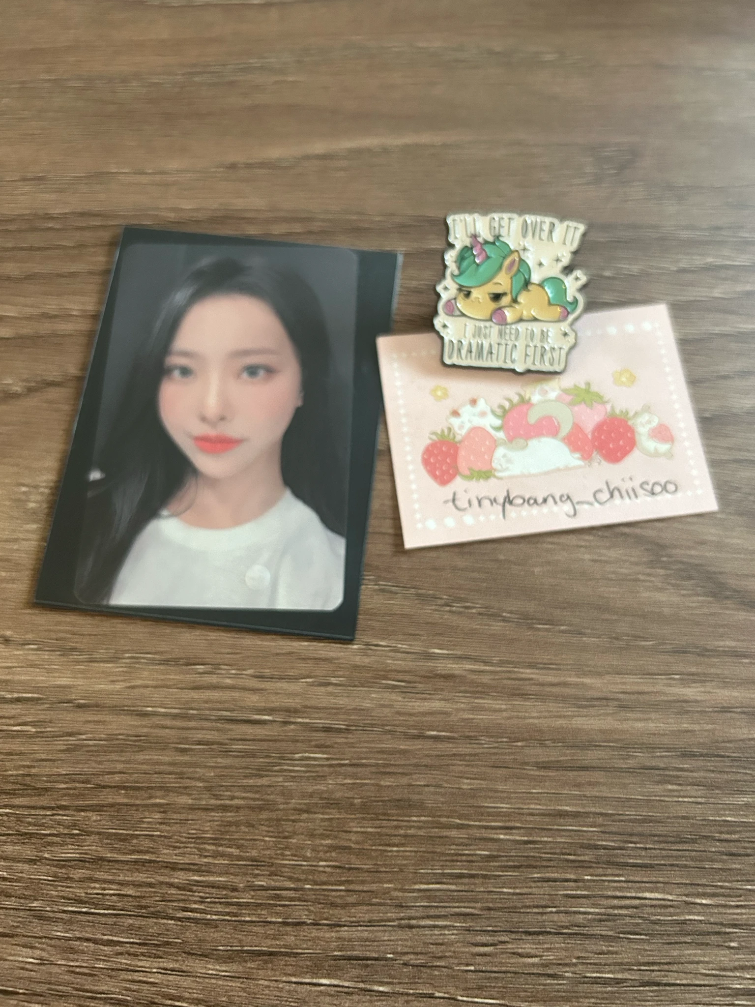 LOONA ViVi LOONA - ViVi - 2022 1st World Tour LOONATHEWORLD Event mymusictaste (mmt) trading card photocard set listing photo 1